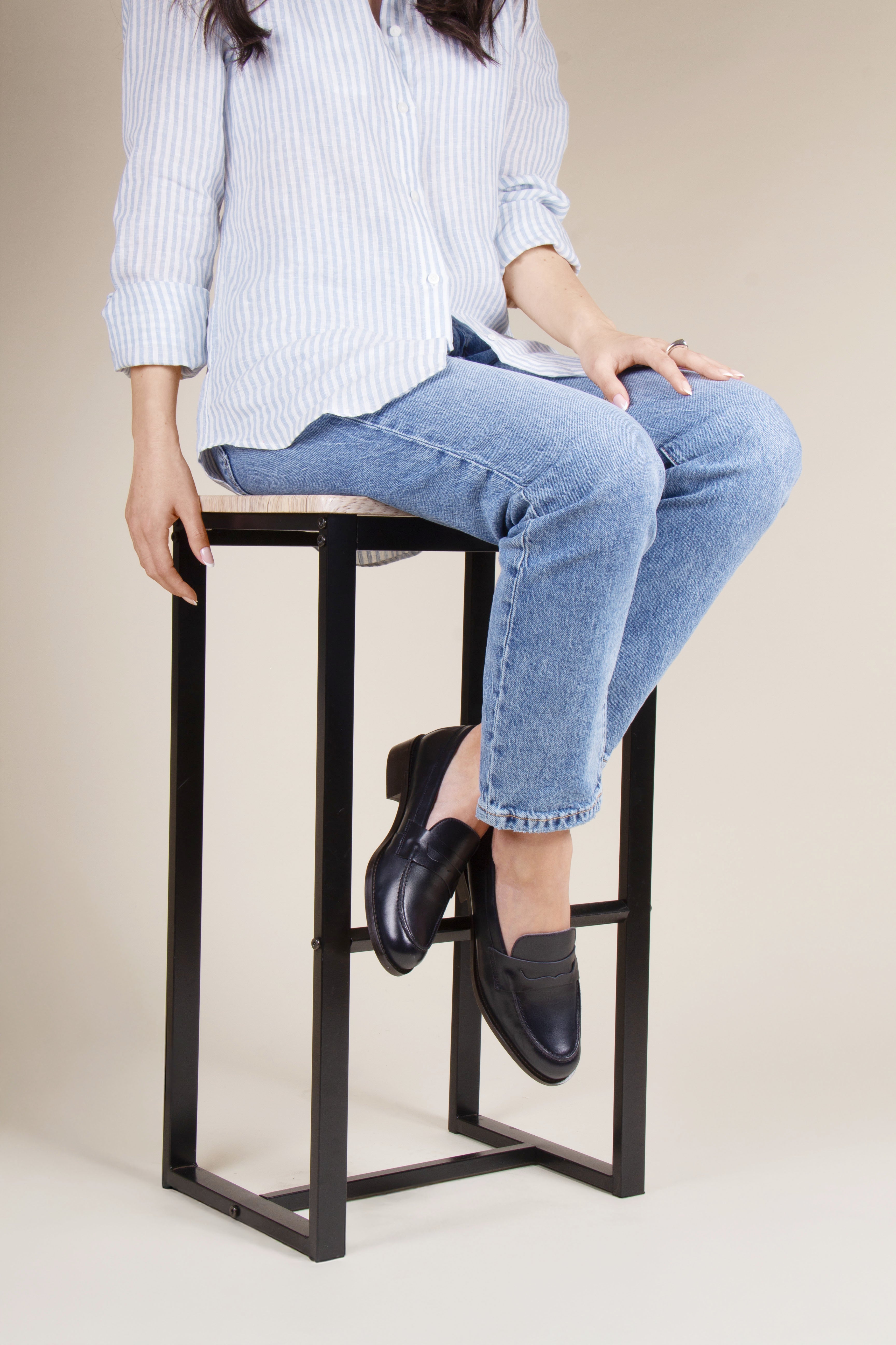 Mocassins en cuir : quelle couleur adopter pour une garde-robe polyvalente ?