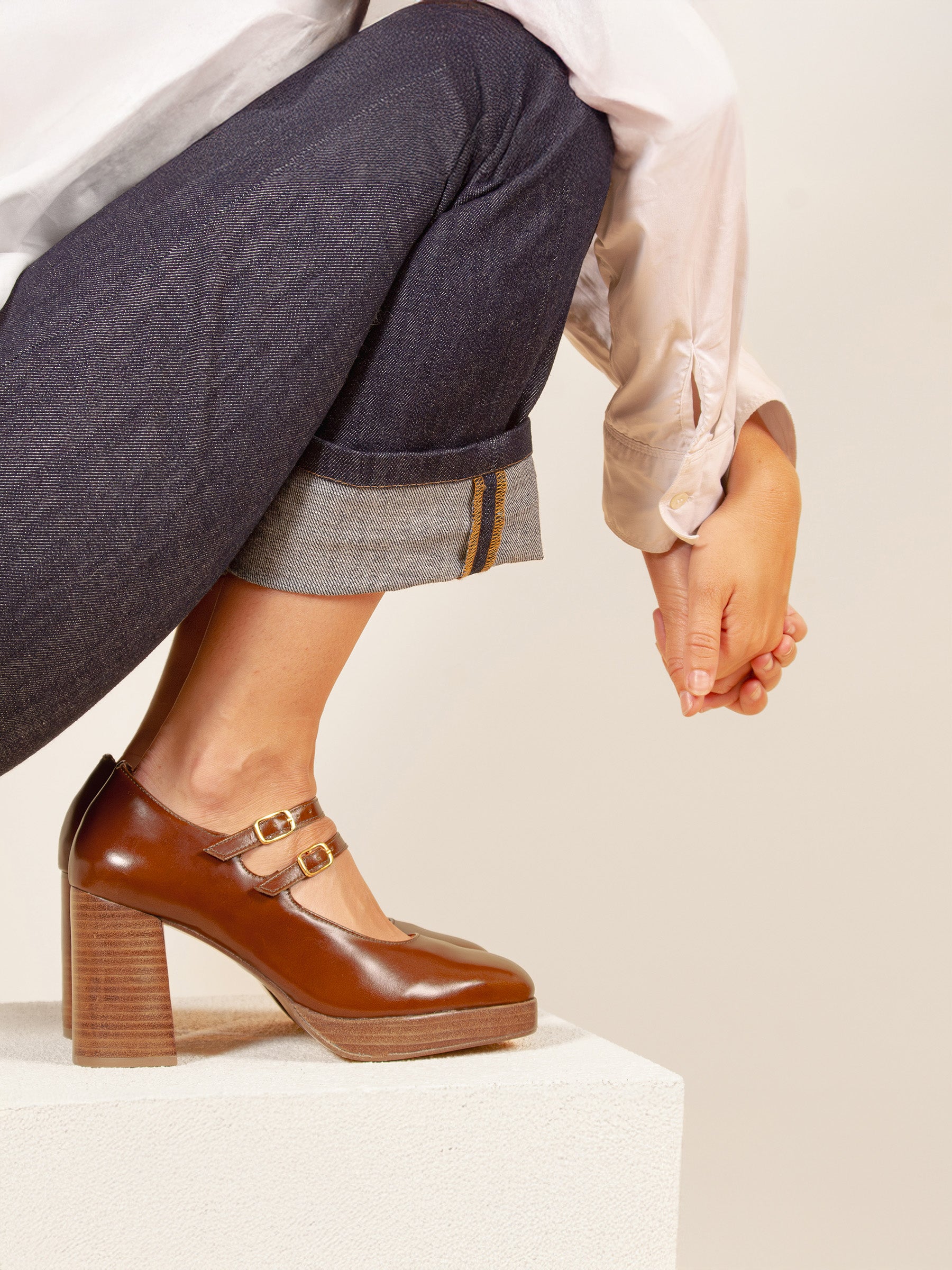 vue portée babies plateforme cuir camel jules jenn