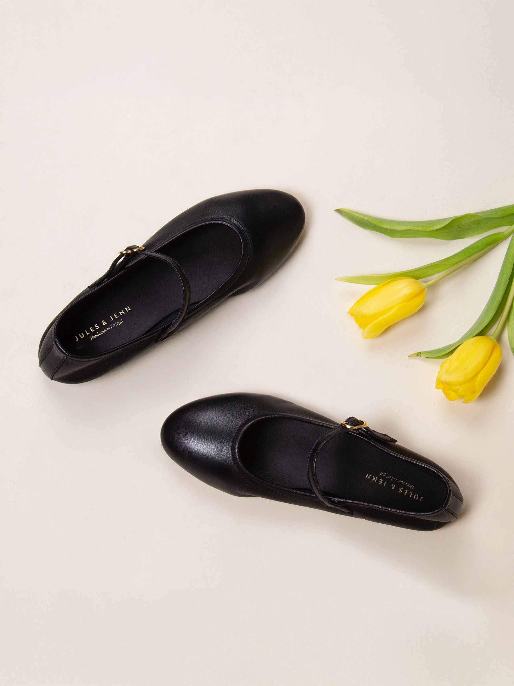 vue posée babies plates cuir noir jules jenn