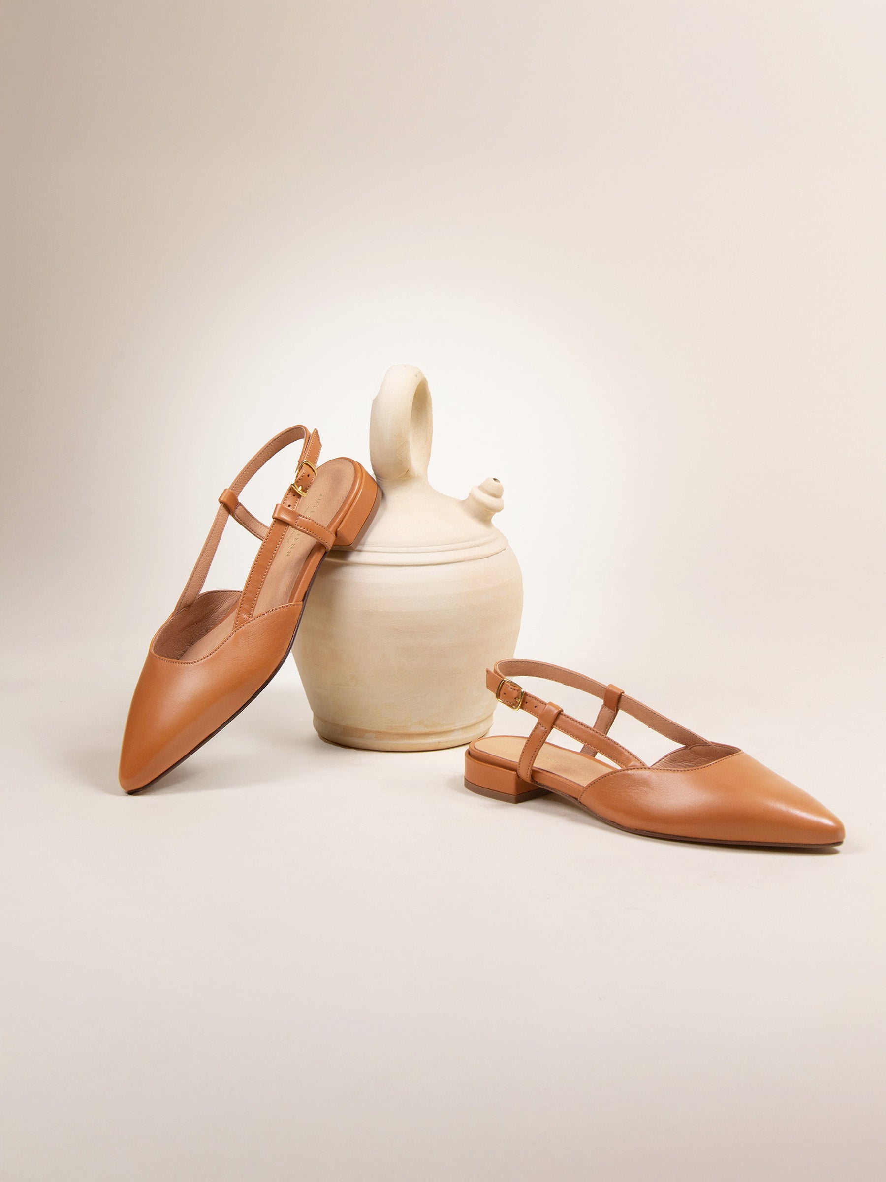 vue posée ballerines slingback cuir camel jules jenn