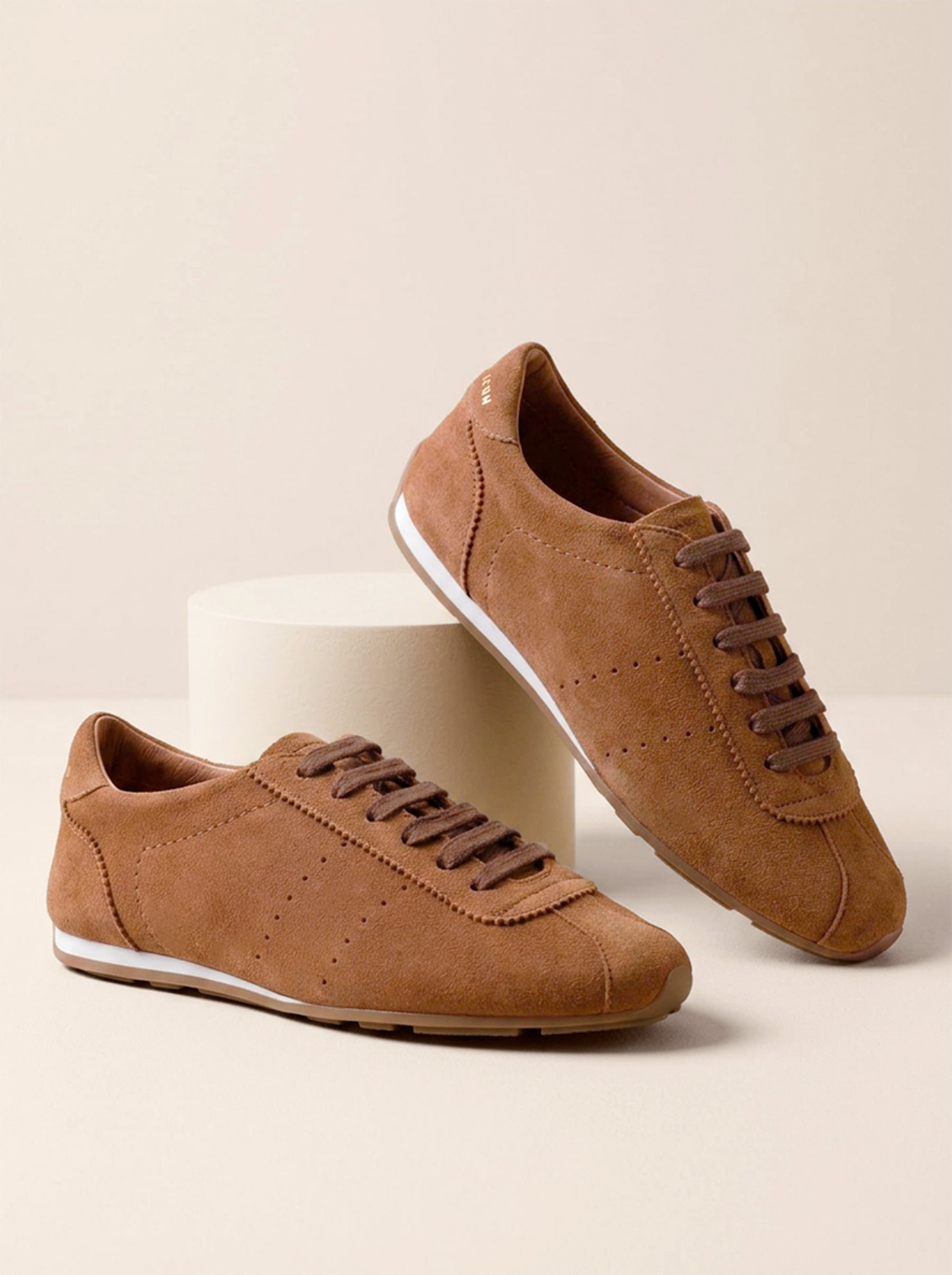 Baskets fines cuir daim cognac
