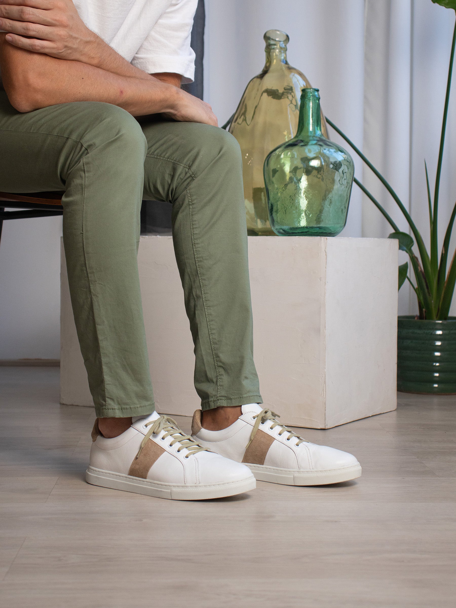 vue portée baskets made in france cuir blanc camel jules jenn