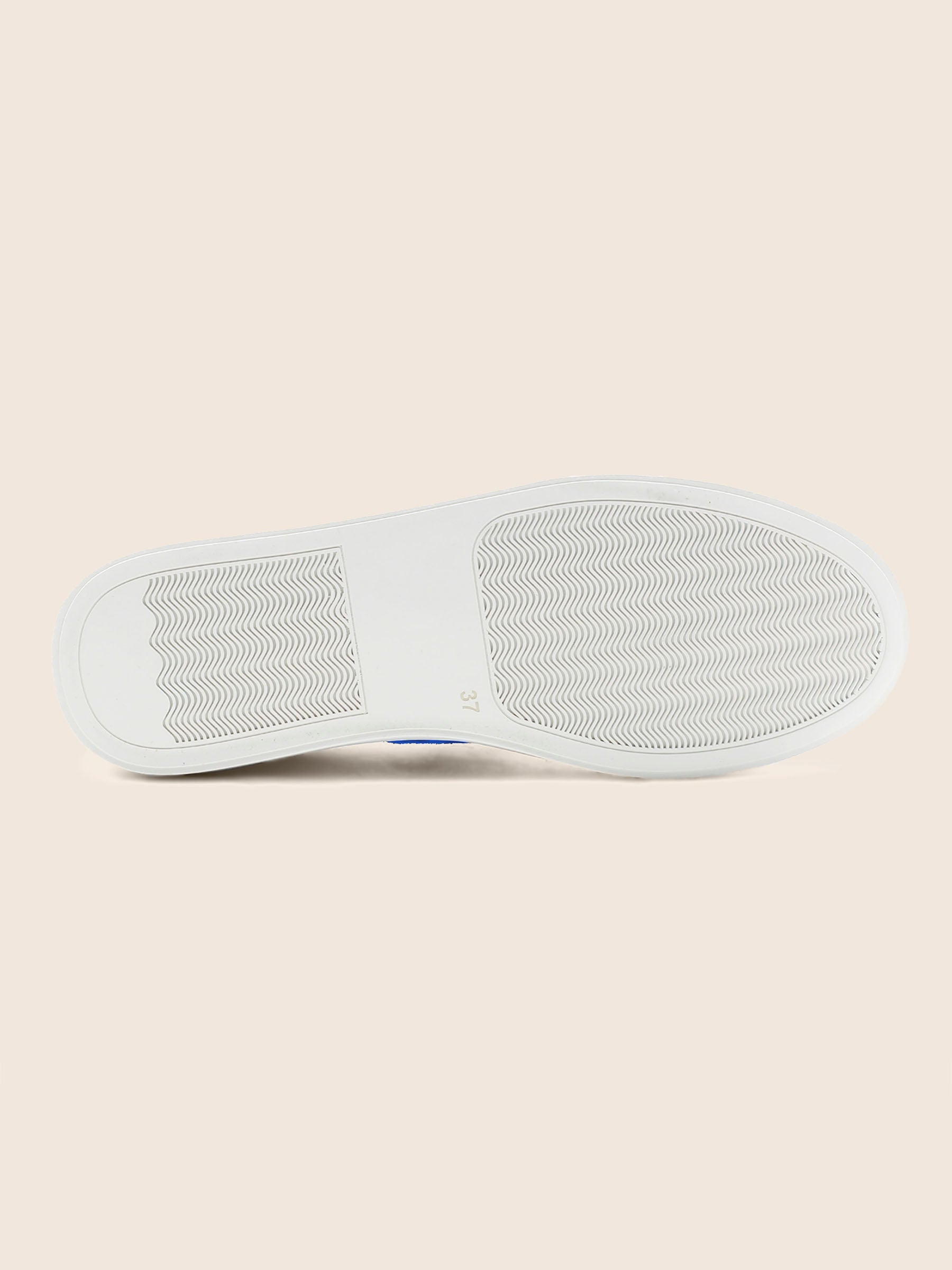 vue dessous baskets a lacet cuir blanc bleu jules jenn