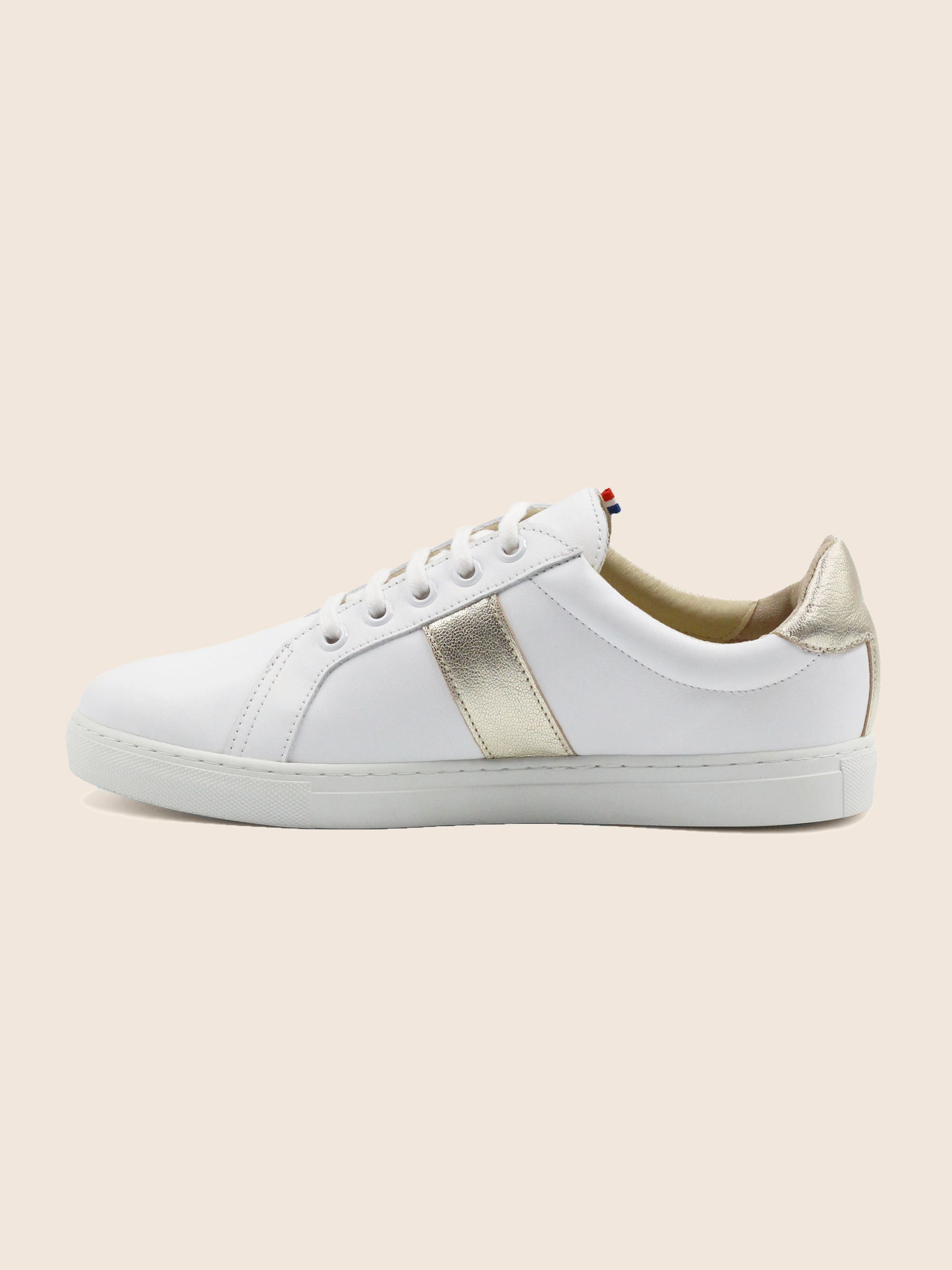 vue interieur baskets made in france cuir blanc dore jules jenn