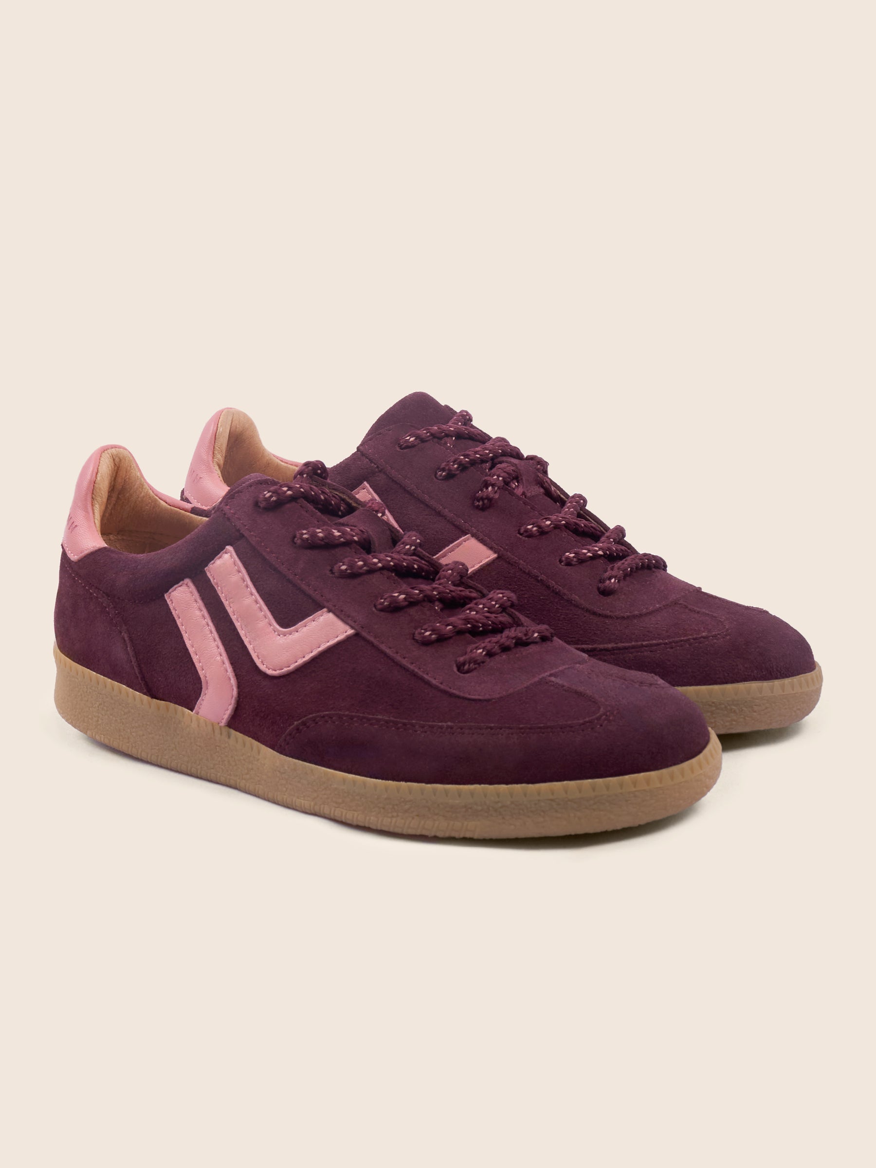 vue avant baskets ninon cuir daim bordeaux rose jules & jenn