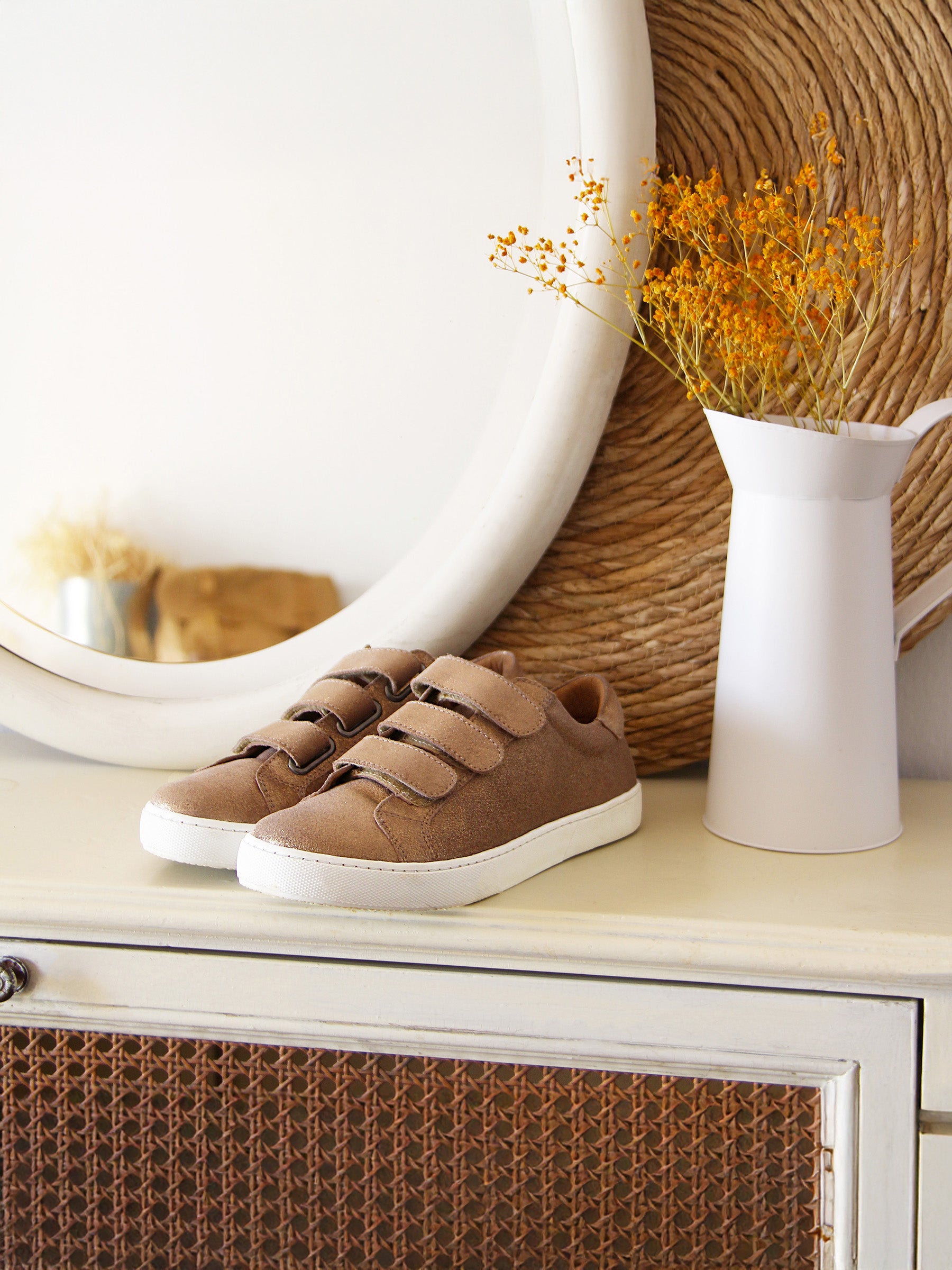 vue posée baskets scratch cuir metallise bronze jules jenn