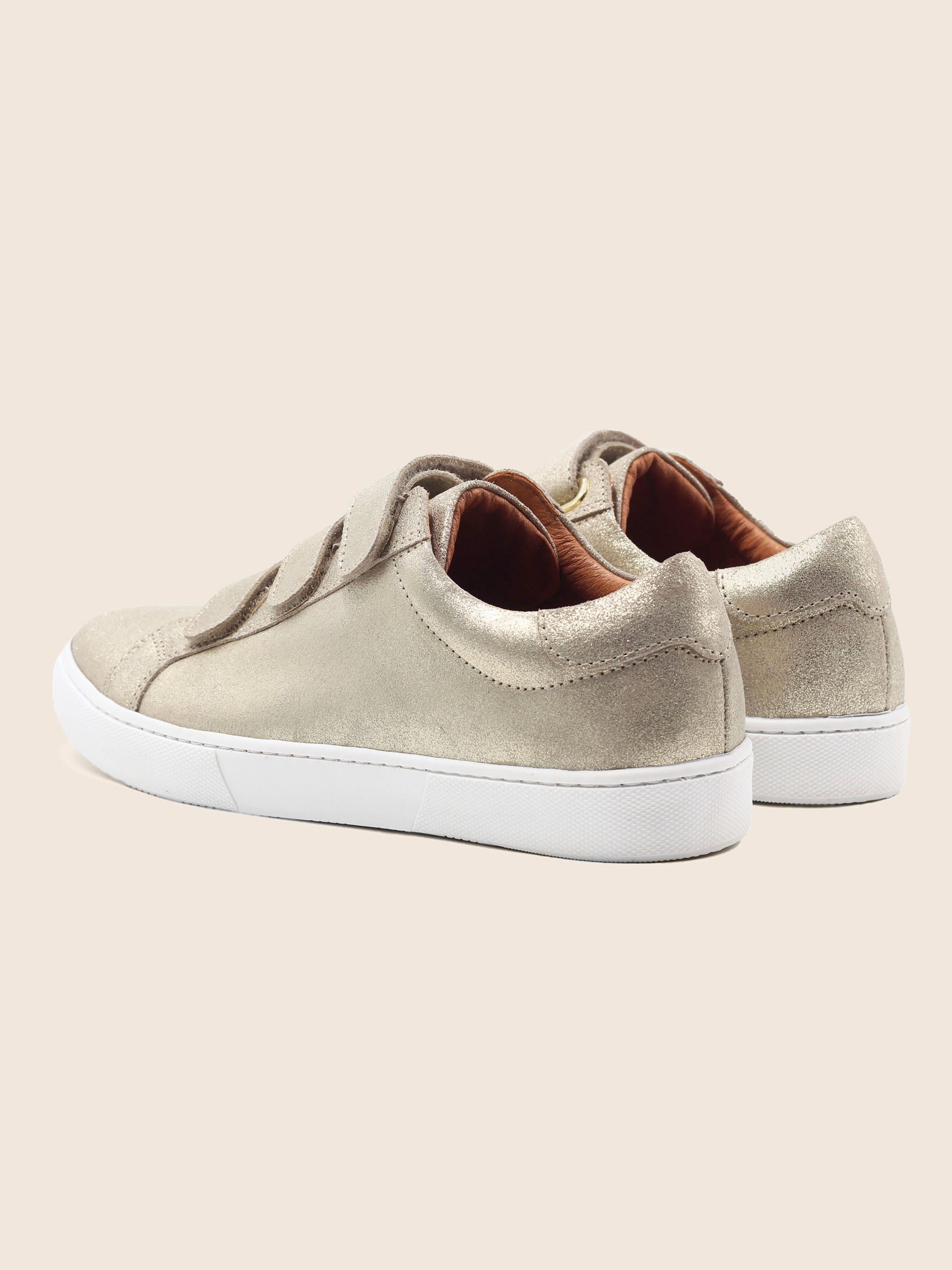 vue arriere baskets a scratch cuir dore metallise jules jenn