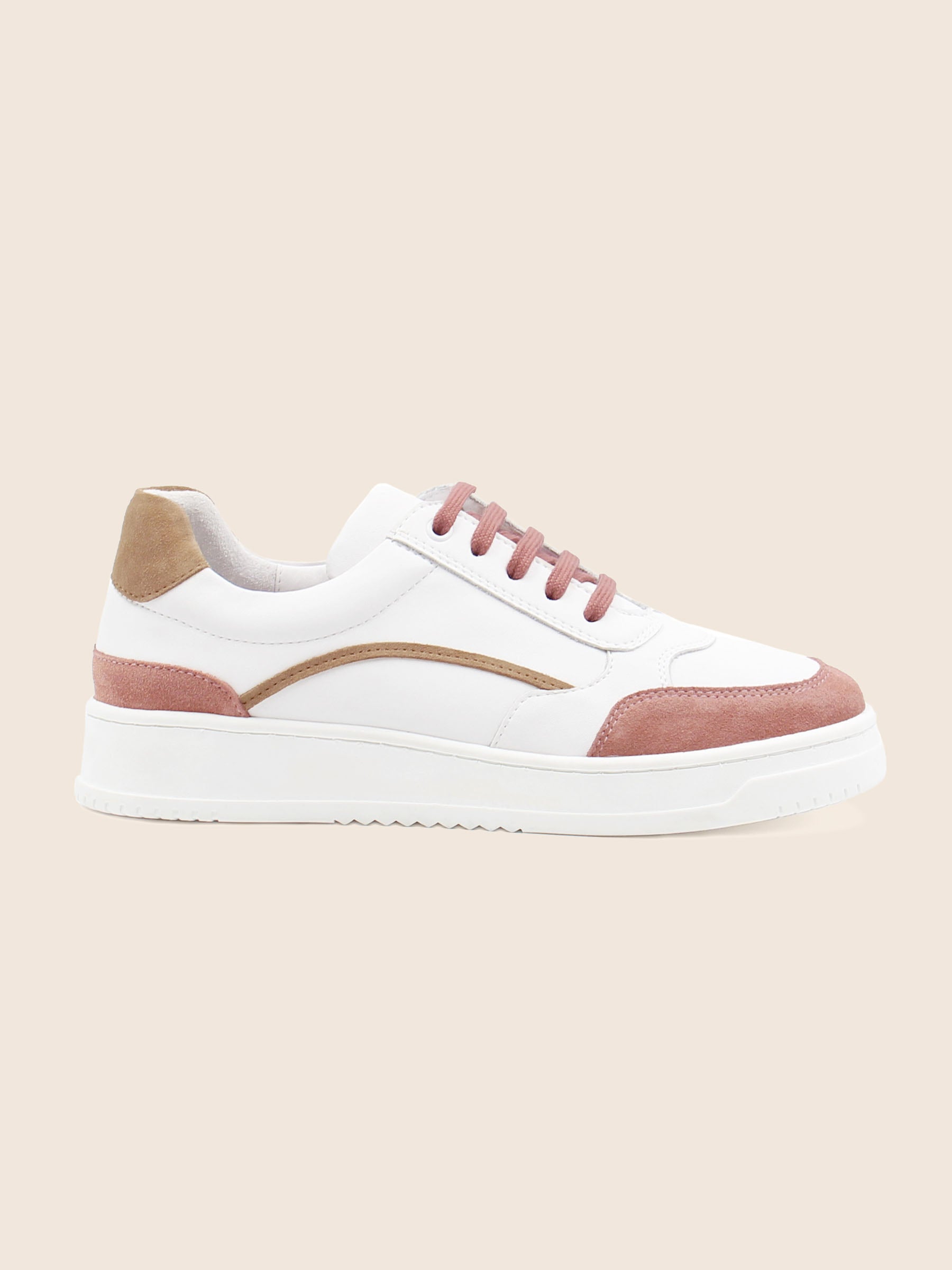 vue posée baskets vintage cuir blanc cuir daim beige jules jenn