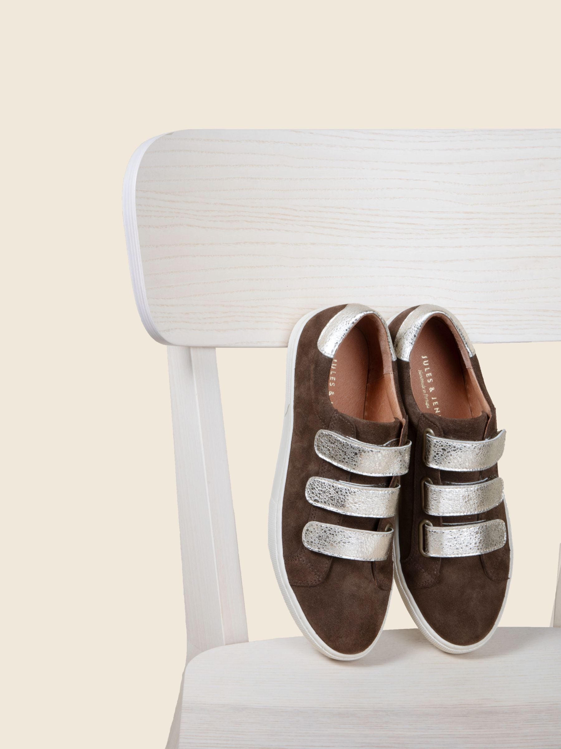 Baskets scratch cuir daim marron doré