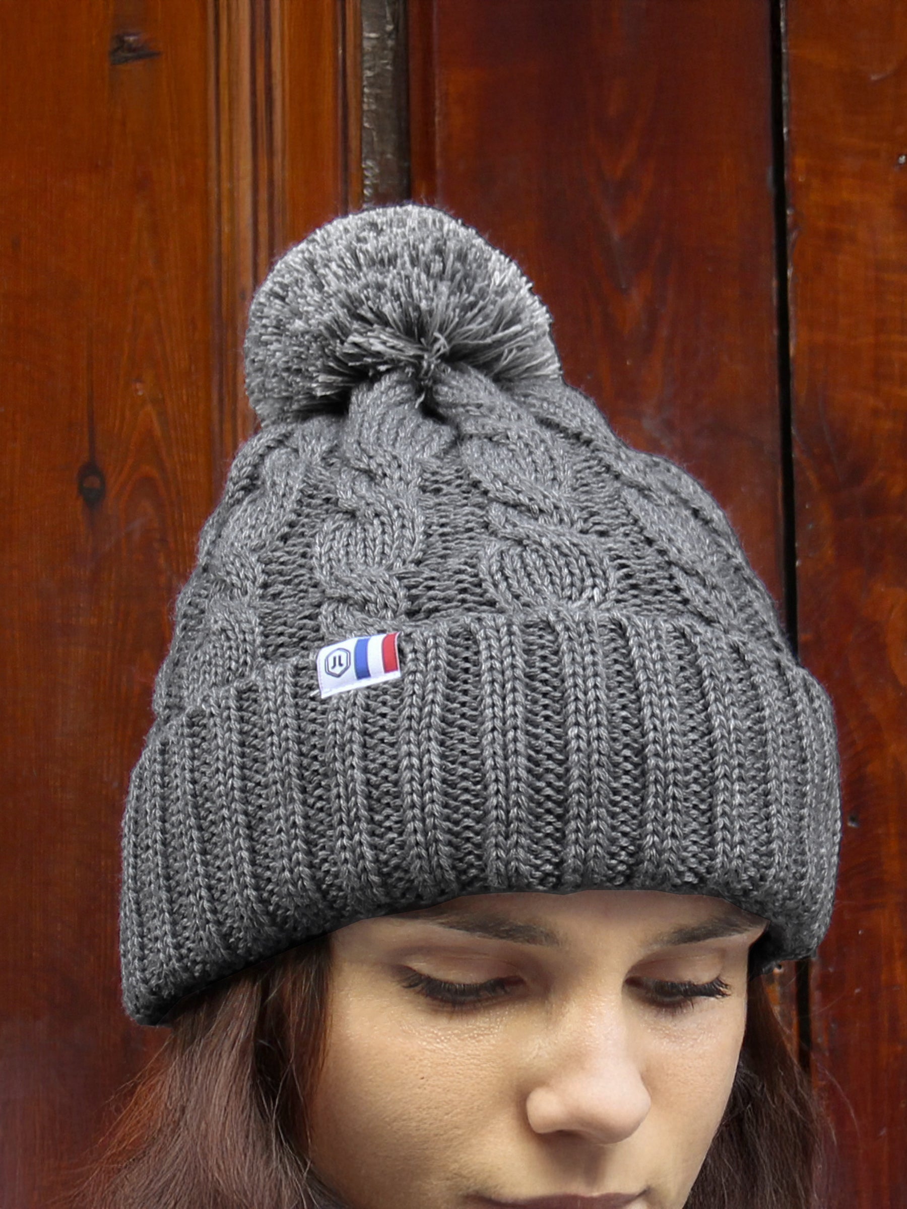 vue portée bonnet pompon laine gris jules jenn