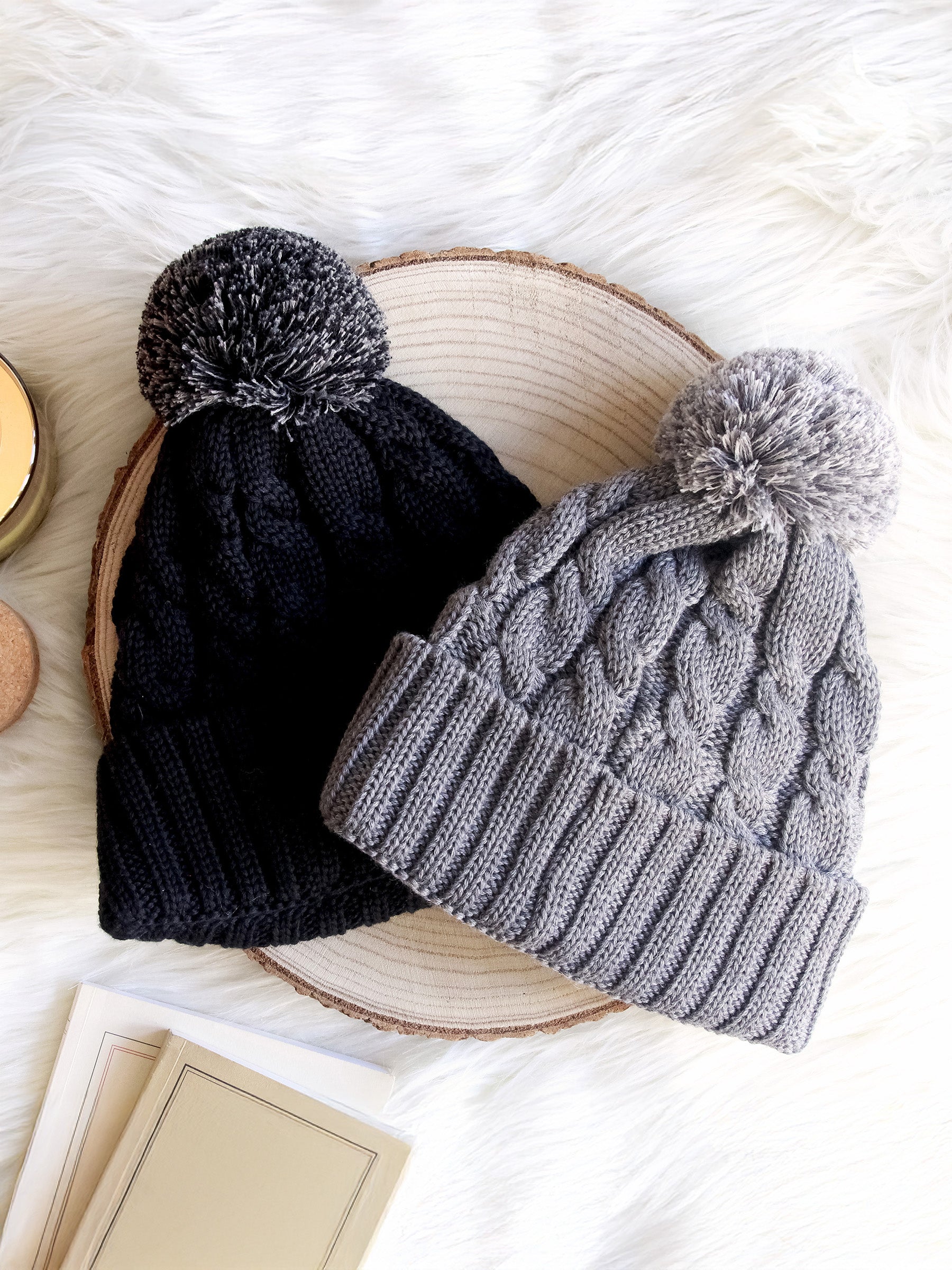 vue posée bonnet pompon laine gris jules jenn