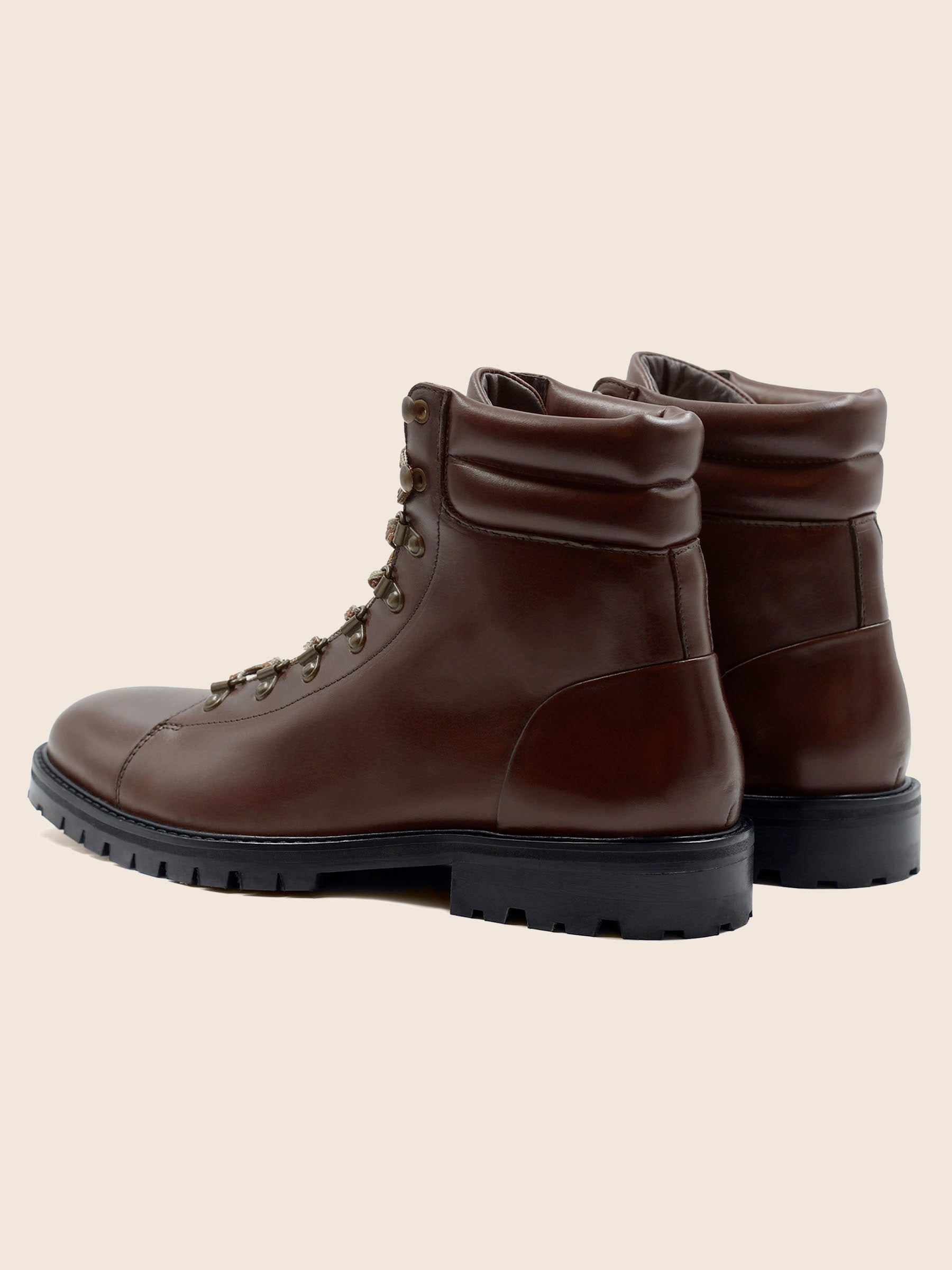 vue arriere boots montagne cuir marron jules jenn