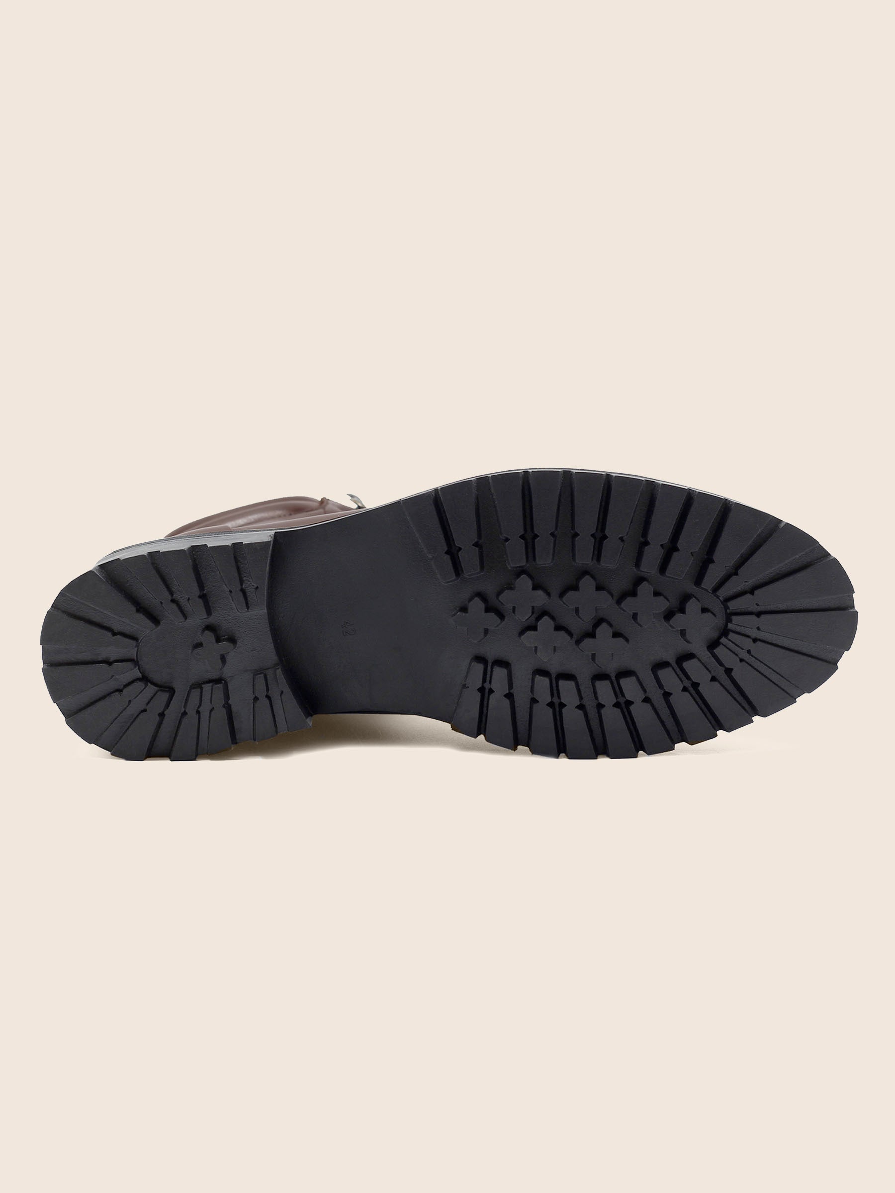vue dessous boots montagne cuir marron jules jenn