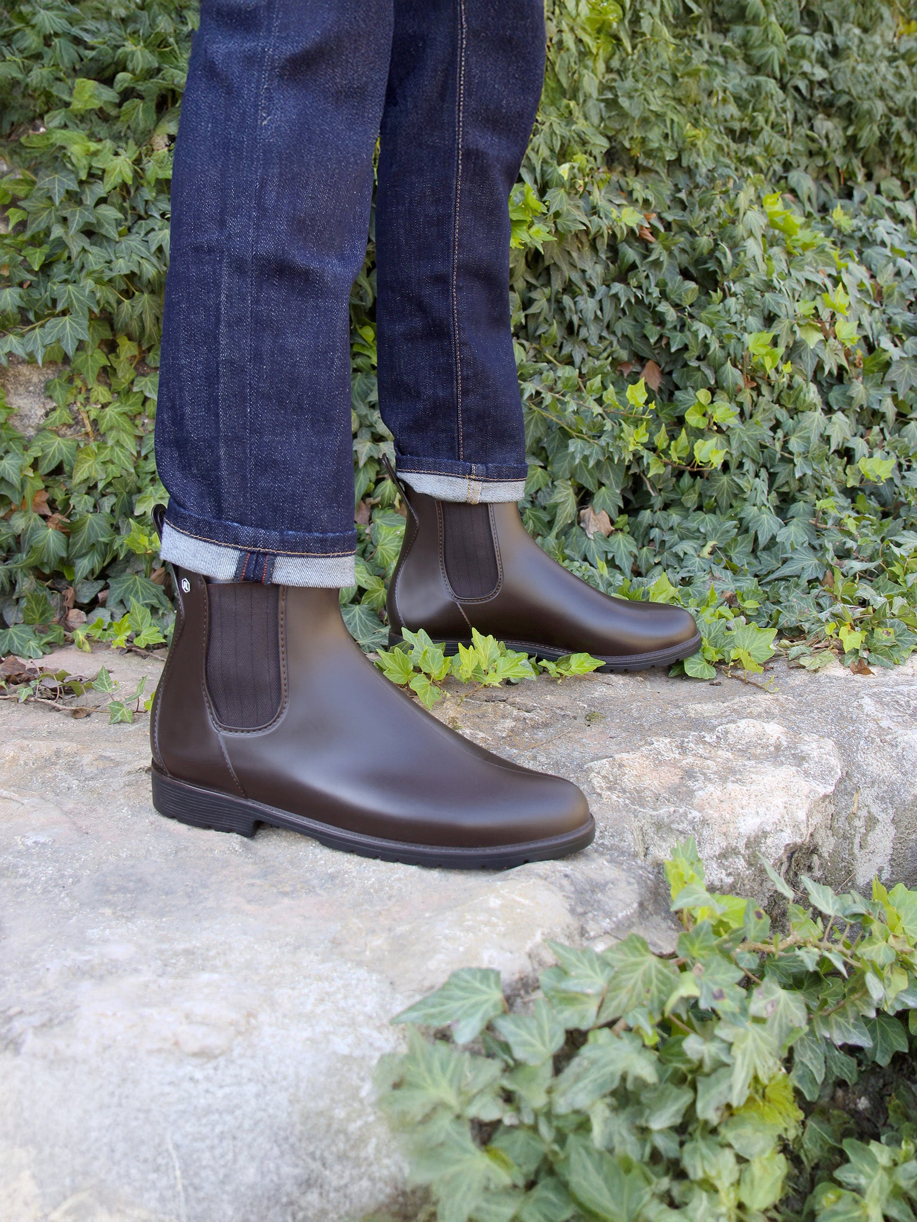 vue portée boots pluie caoutchouc marron jules jenn