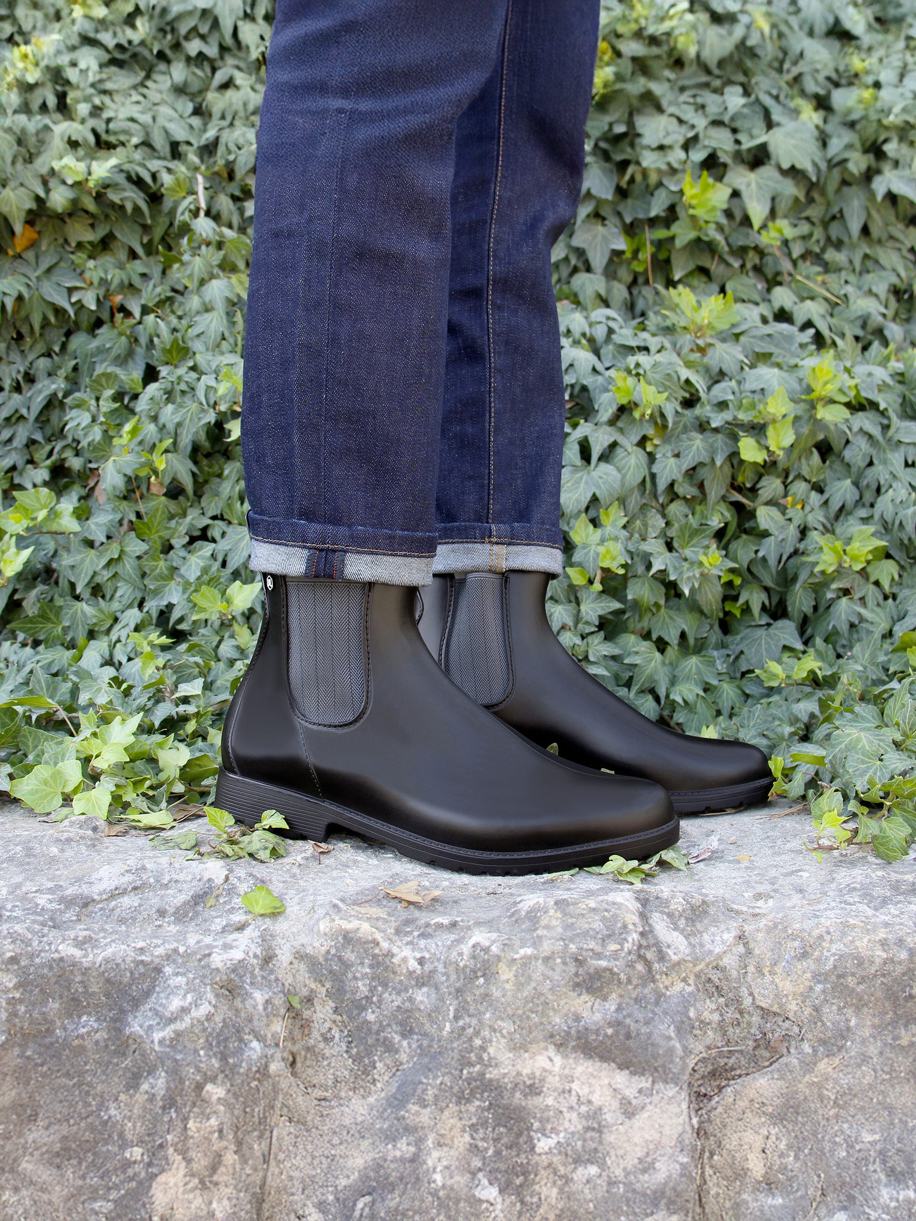 vue portée boots pluie caoutchouc noir gris jules jenn
