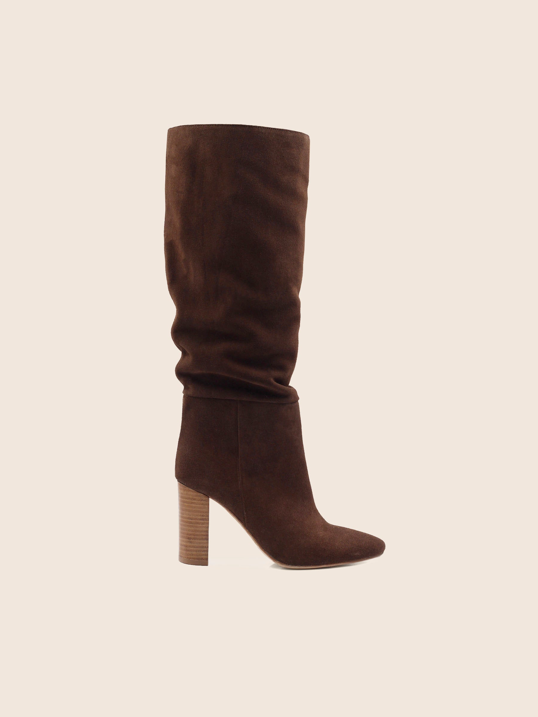 vue posée bottes drapees cuir daim marron jules & jenn