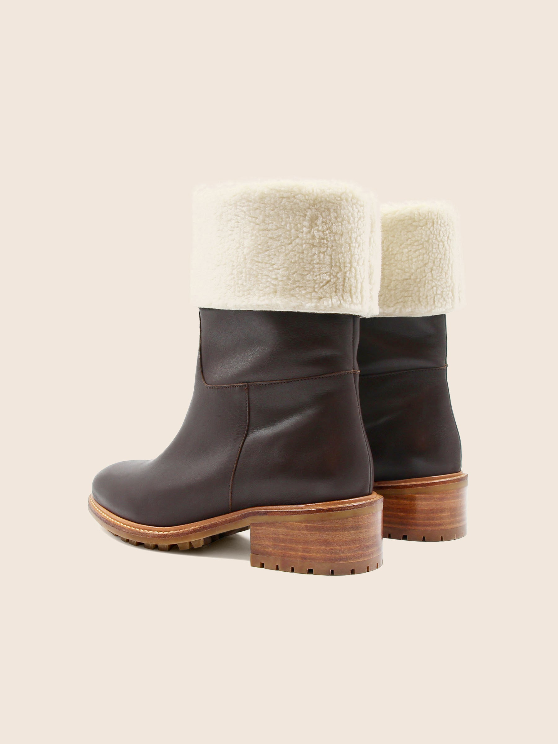 vue arriere face bottes fourrees cuir marron jules jenn