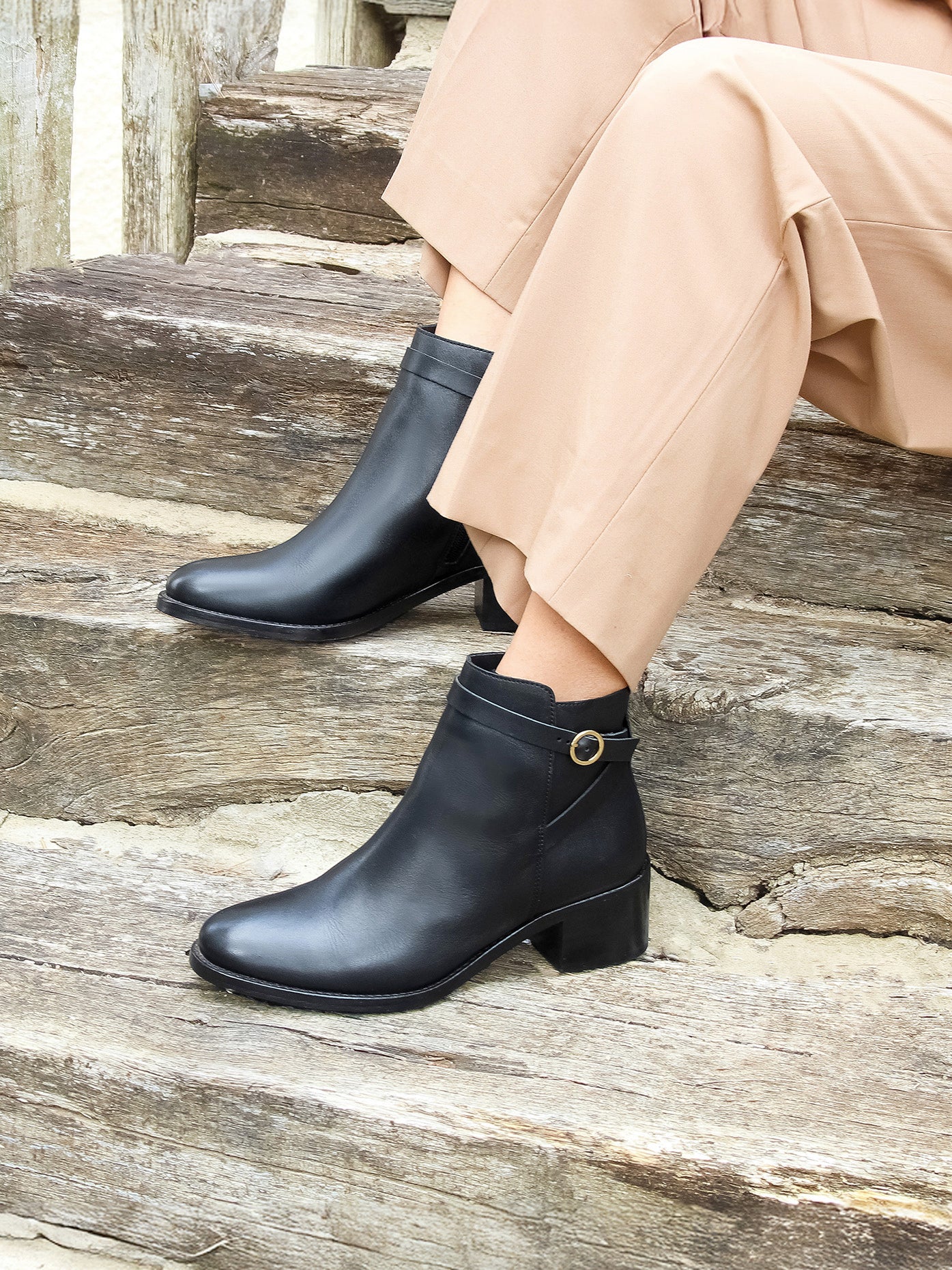 vue portée bottines cavalieres cuir noir jules jenn