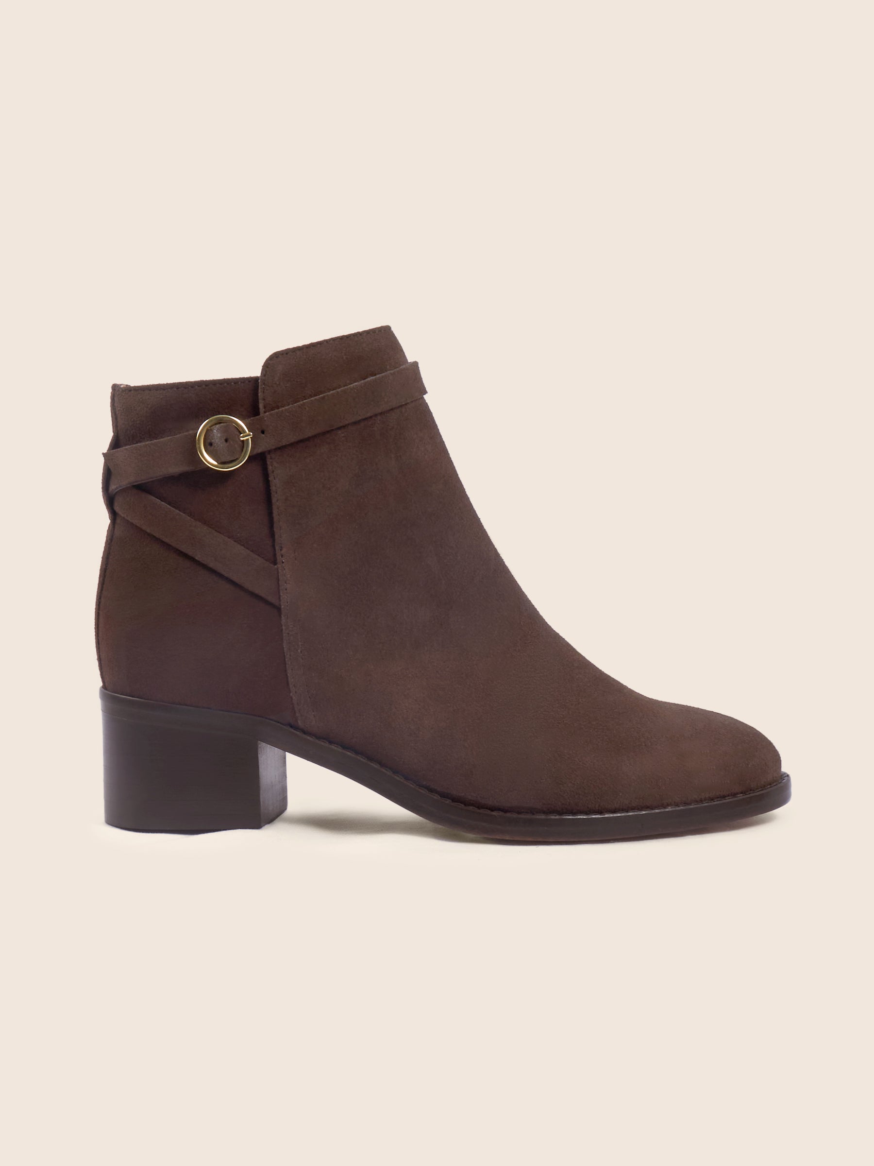photo vue profil bottines cavalieres cuir daim marron jules jenn