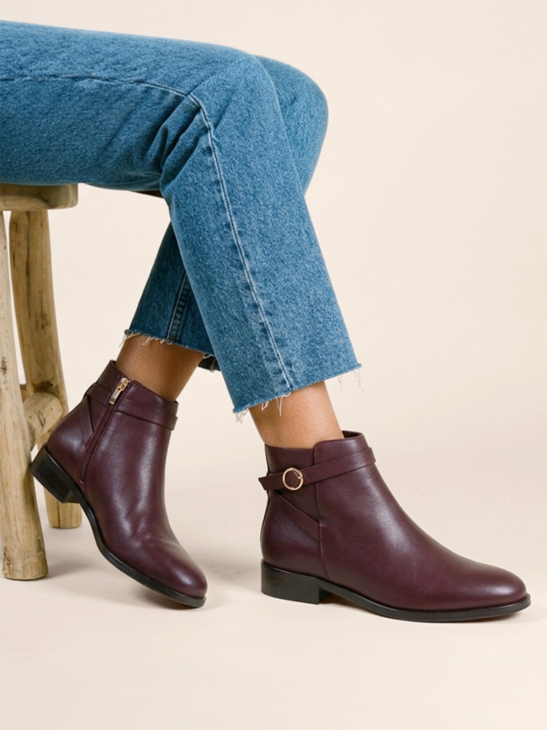 photo vue portée bottines cavalieres plates cuir bordeaux jules jenn