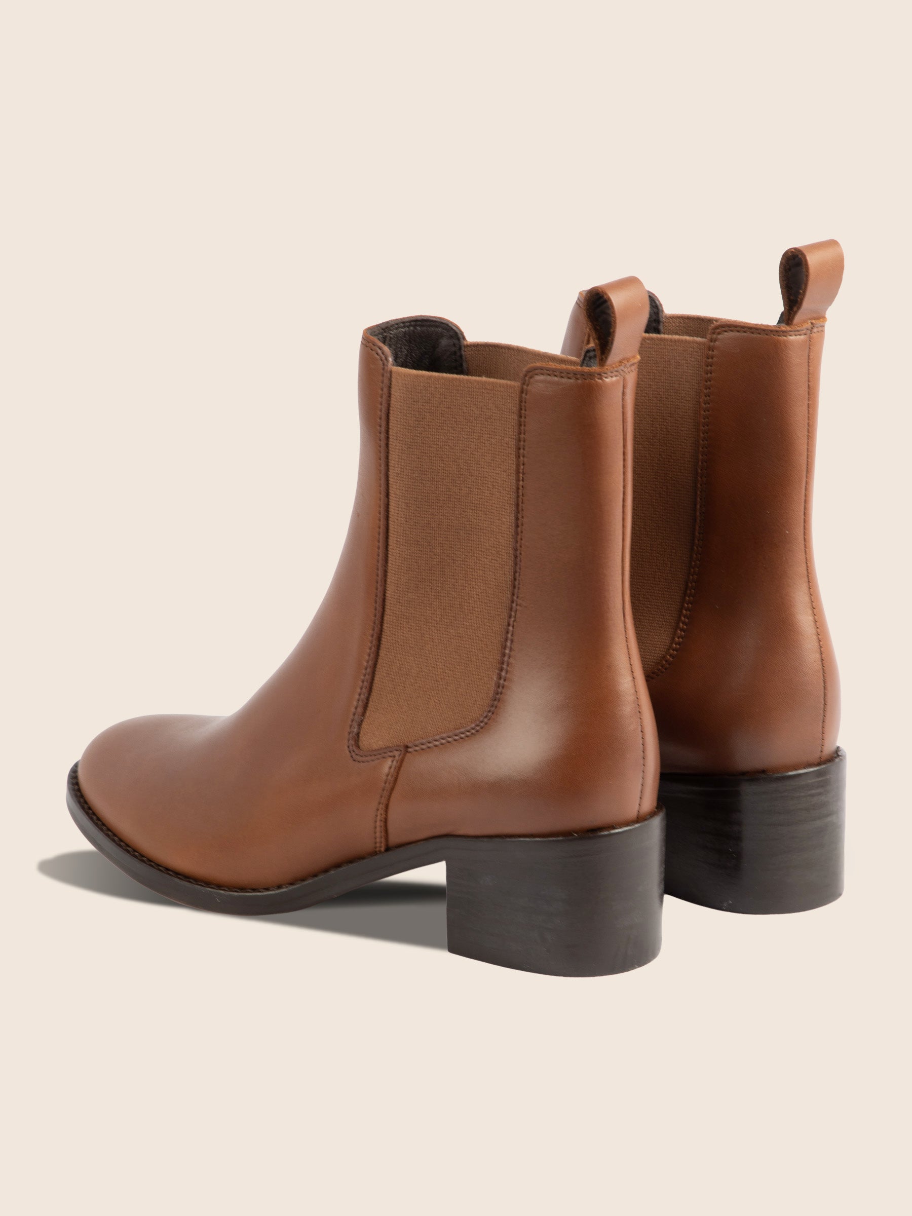 vue arrière bottines talon chelsea cuir camel jules jenn