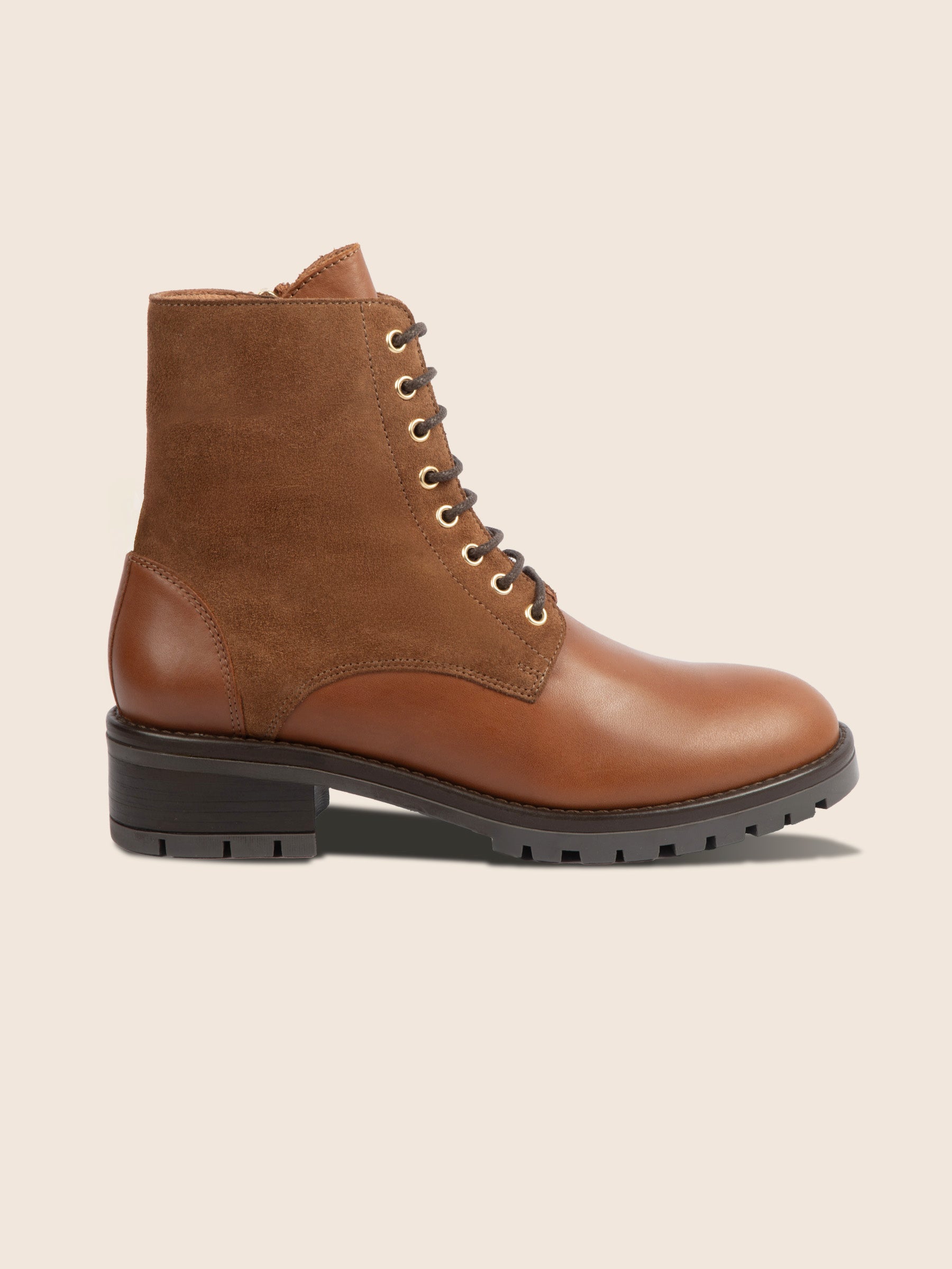 vue extérieur bottines à lacet cuir camel jules&jenn