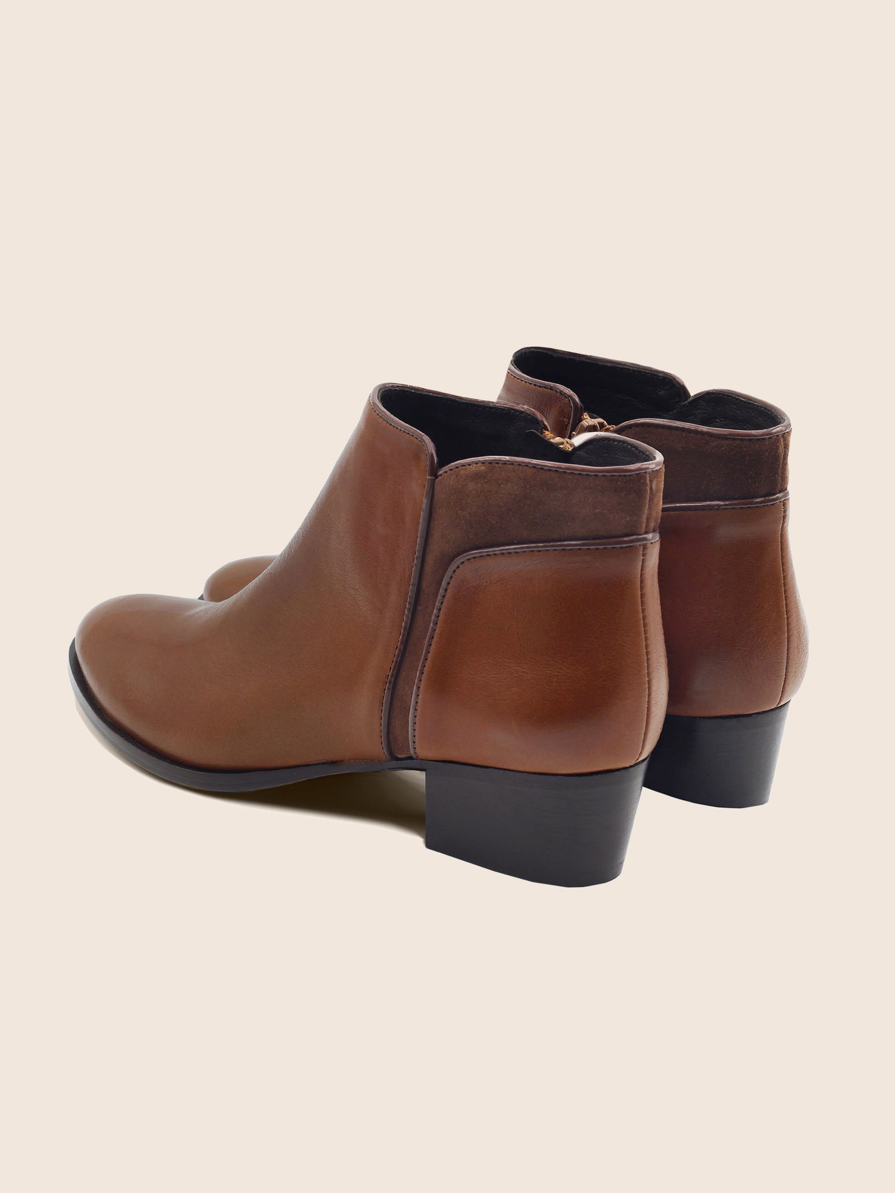 vue arrière bottines moyen talon cuir camel jules & jenn