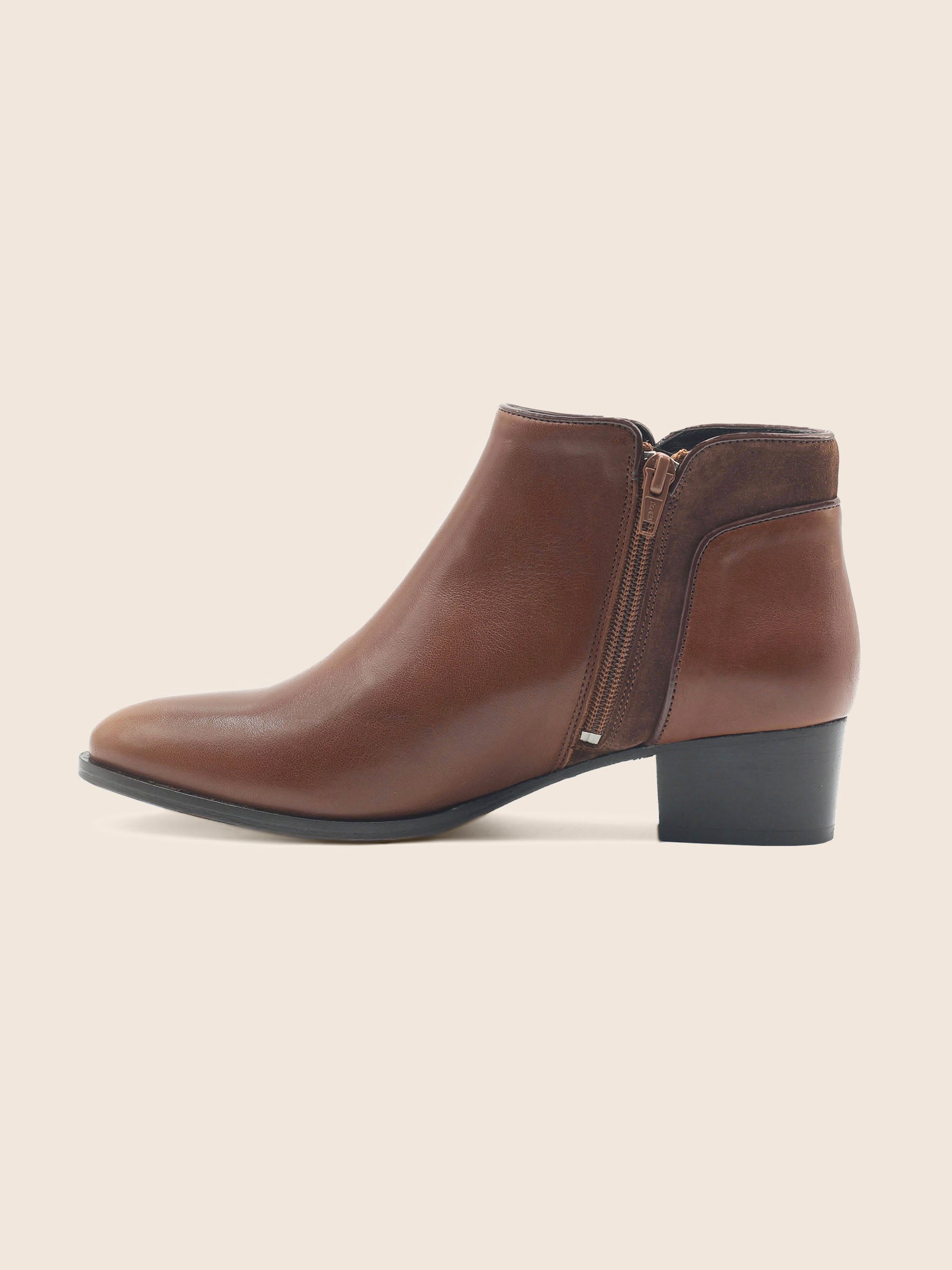vue intérieur bottines moyen talon cuir camel jules & jenn