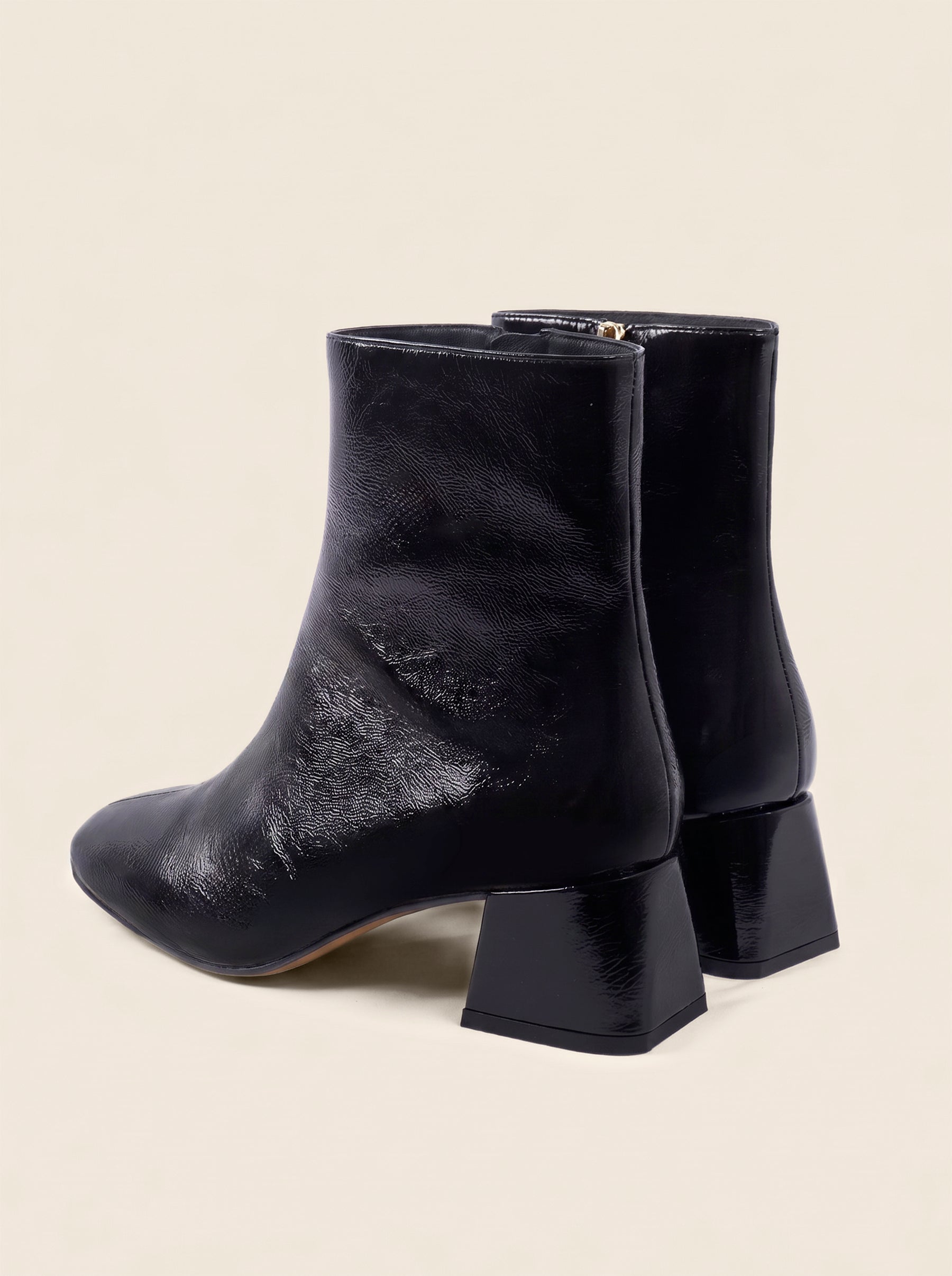 photo vue arriere bottines moyen talon diane cuir vernis noir jules jenn