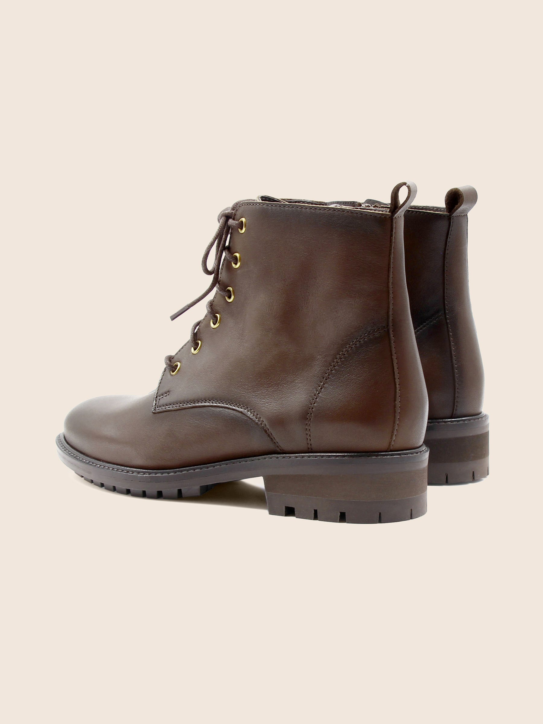 vue arriere bottines plates lacets cuir marron jules & jenn