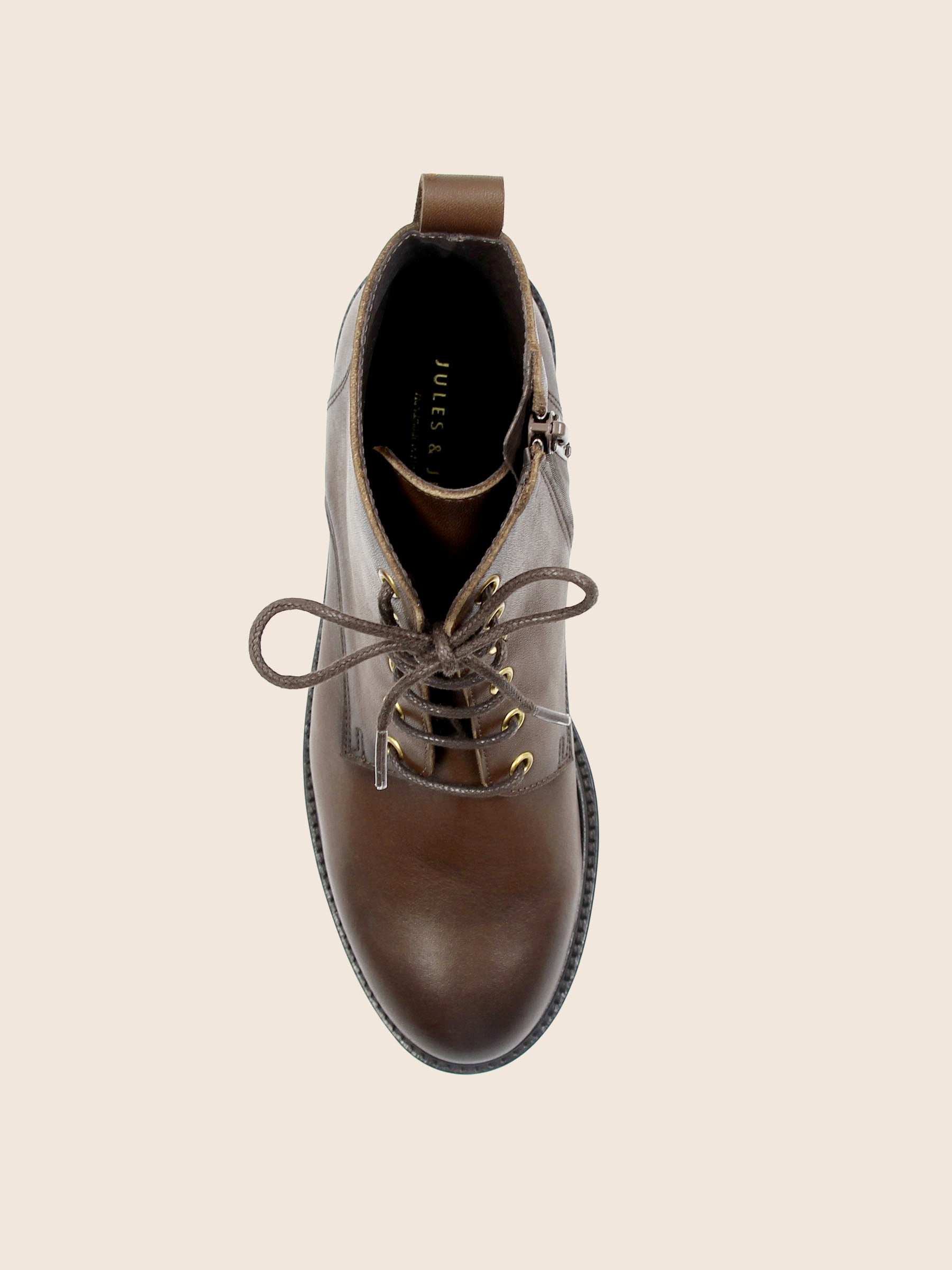 vue dessus bottines plates lacets cuir marron jules & jenn