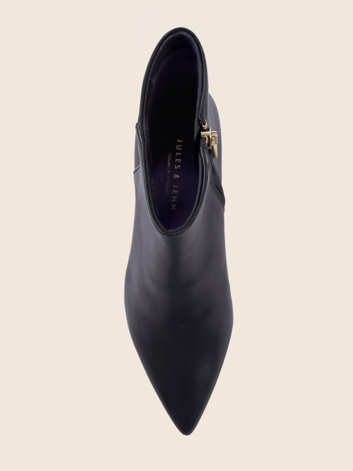vue dessus bottines pointues petit talon isaure cuir noir jules jenn