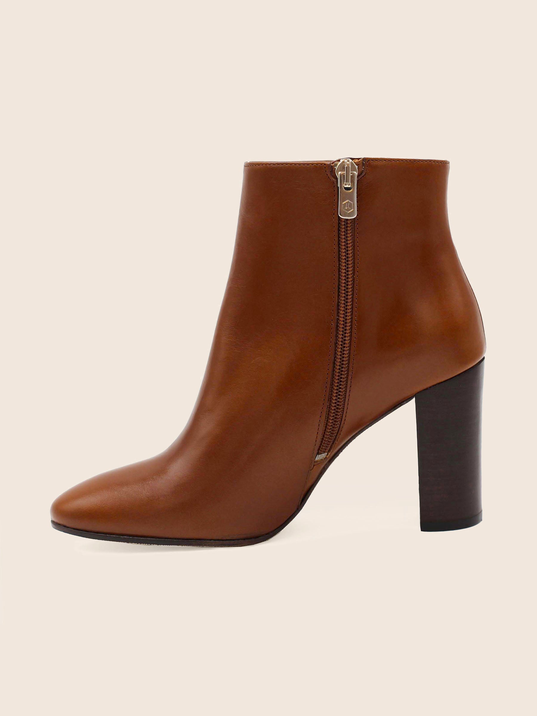 vue interieure bottines talon cuir marron clair jules & jenn