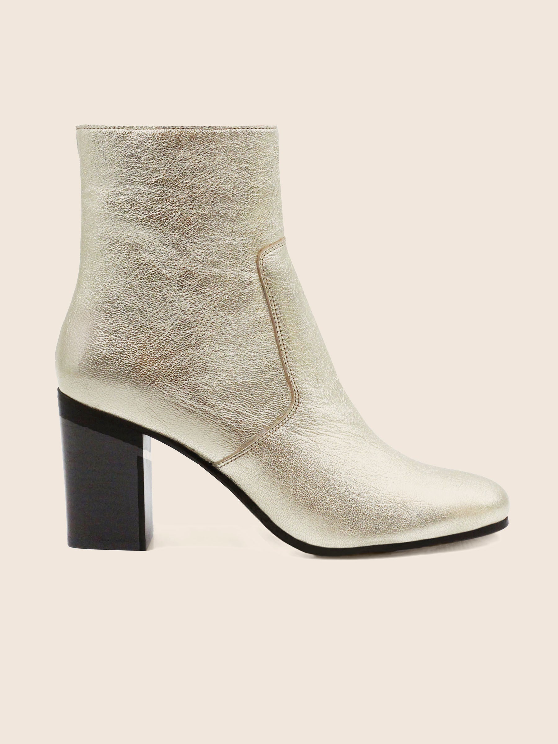 vue posée bottines talon essentielles cuir metallise dore