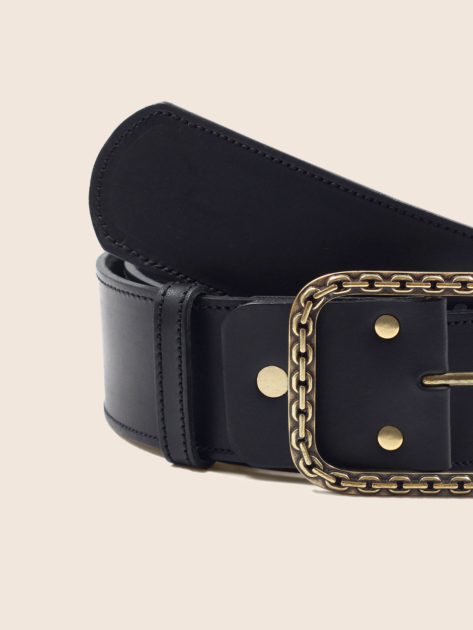 vue serree ceinture bijou cuir noir jules & jenn