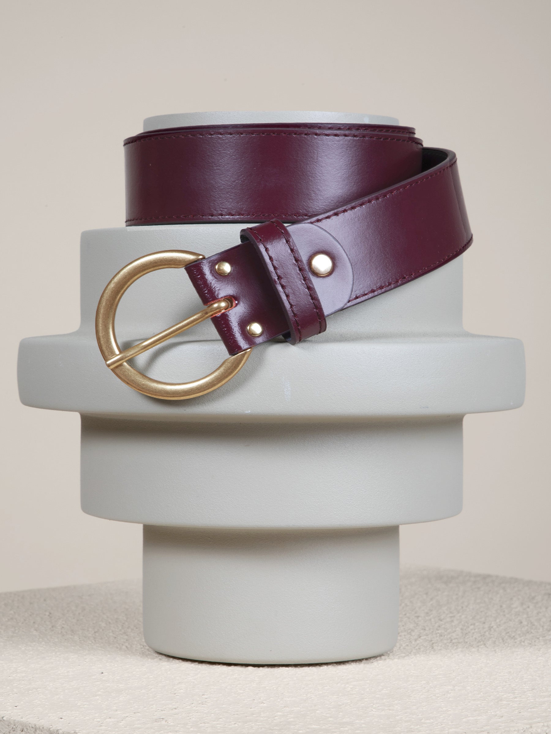 vue posée ceinture bohème cuir bordeaux jules jenn