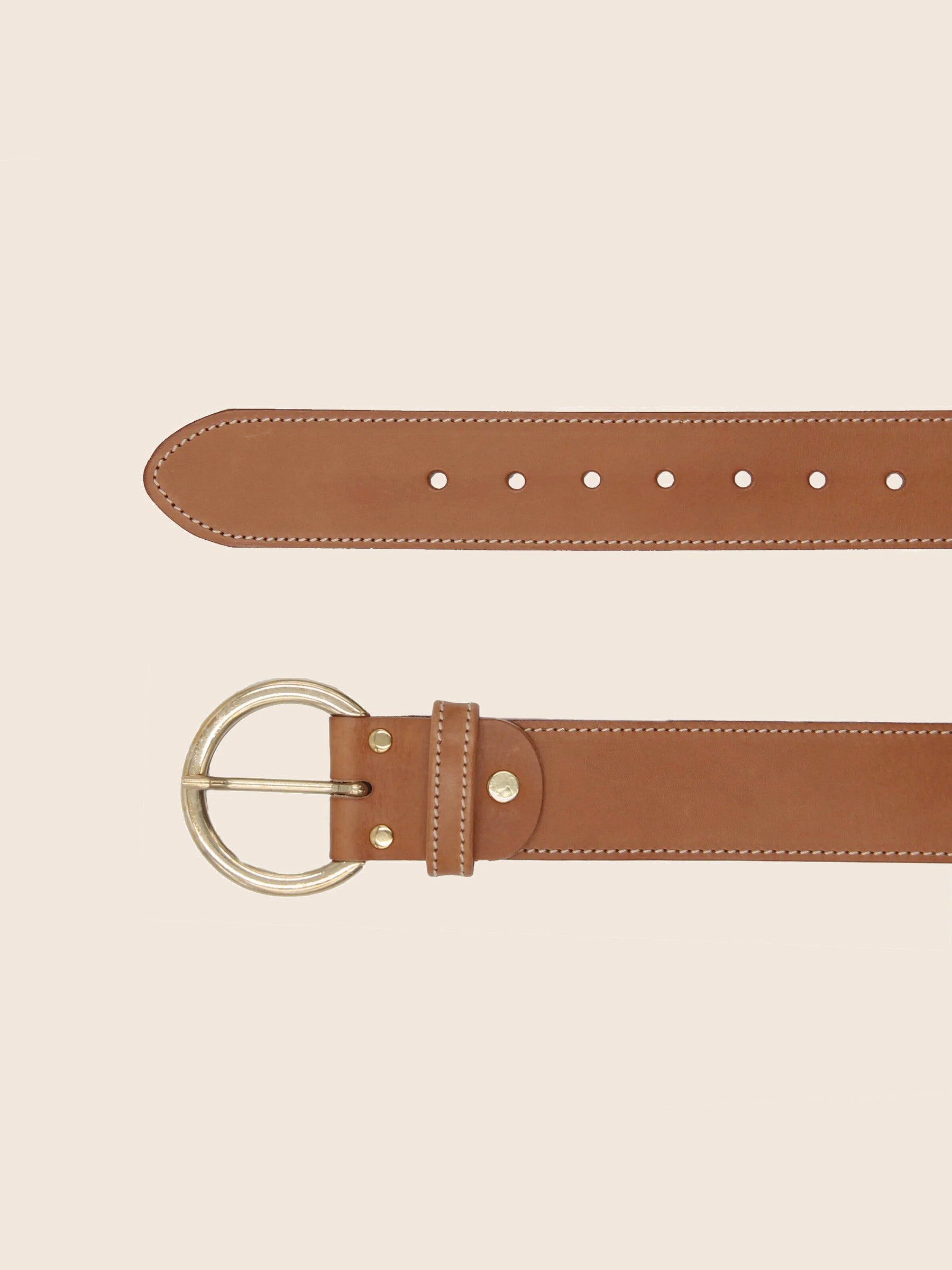 vue dessus boucle ceinture boheme cuir camel jules jenn