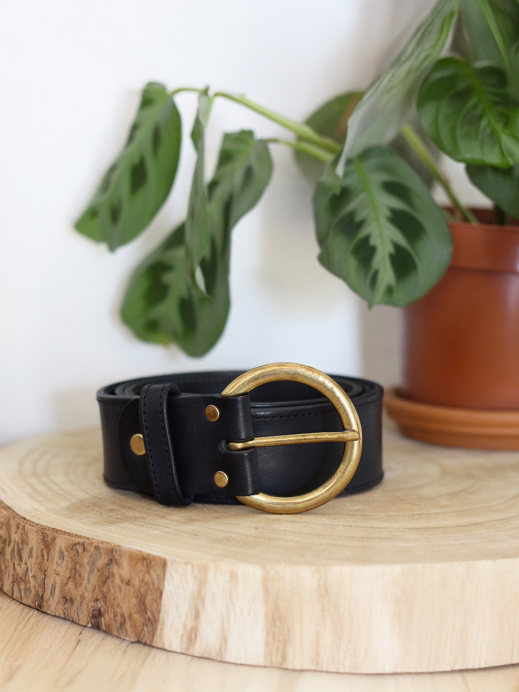 vue posée ceinture boheme cuir noir jules jenn