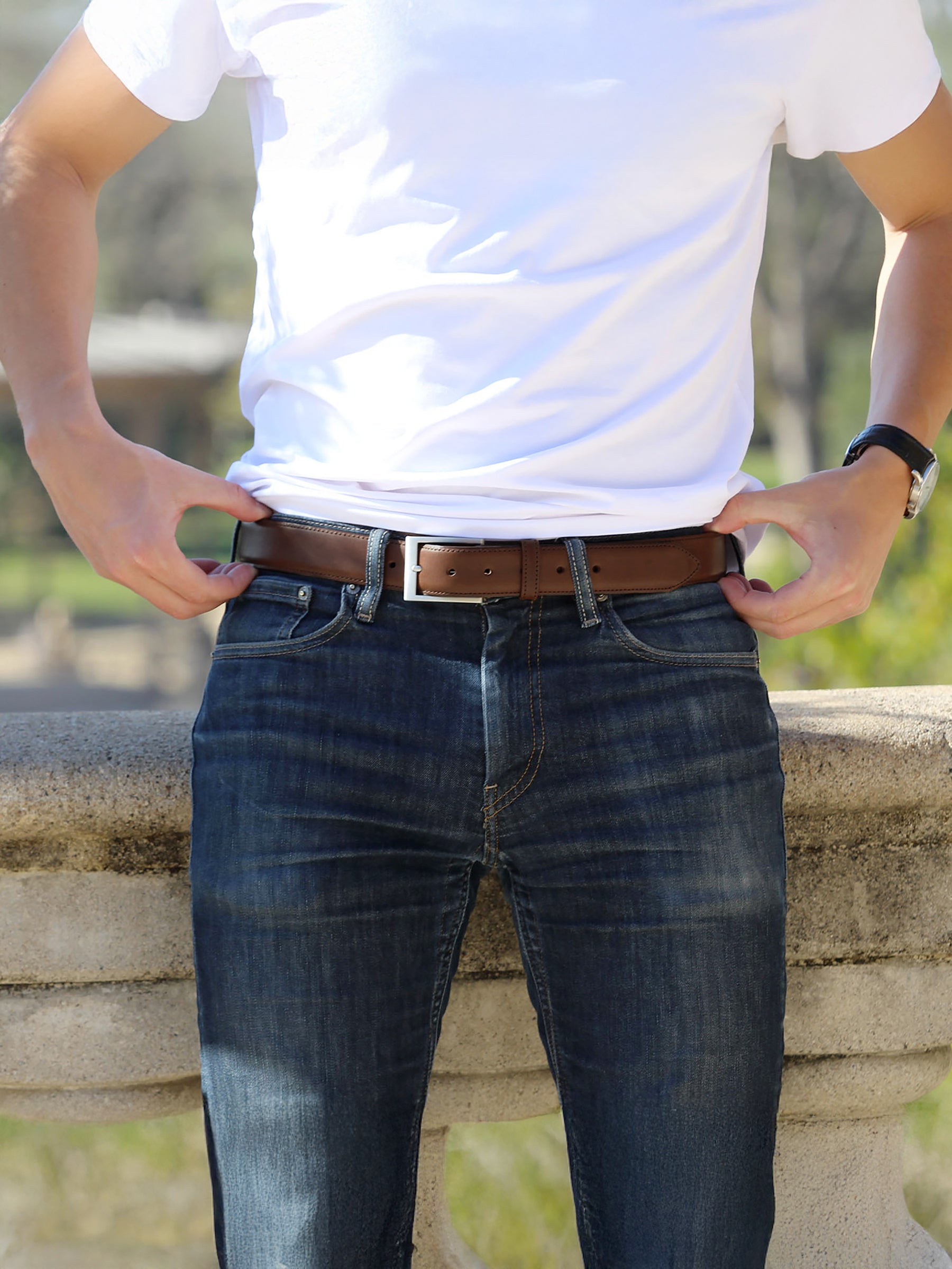 vue portée ceinture homme cuir cognac classique Jules & Jenn