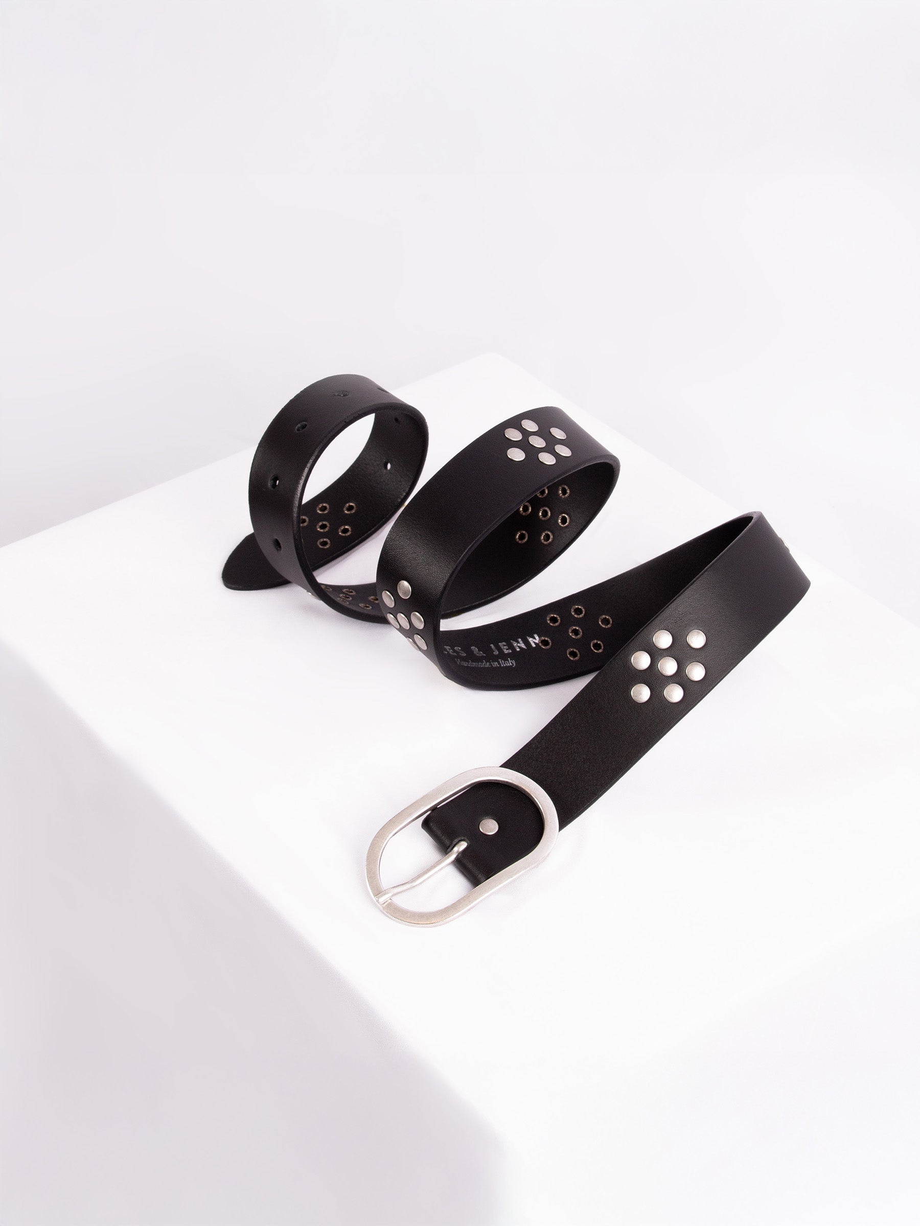 vue posée ceinture large cuir cloute noir jules jenn