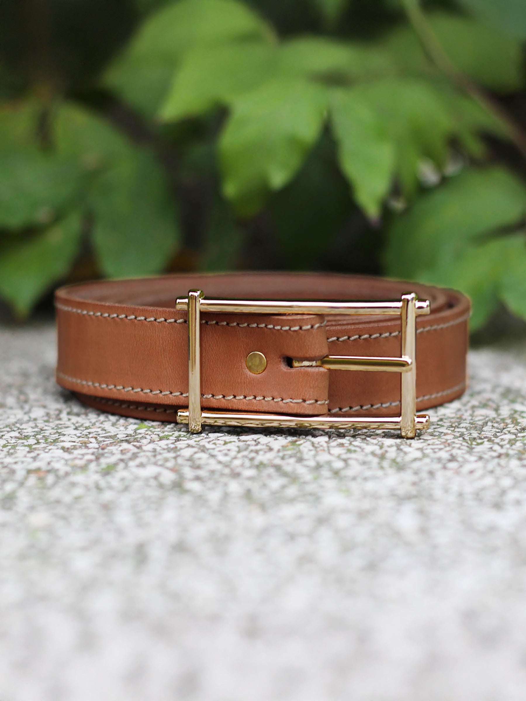 vue posée ceinture beige cuir mademoiselle