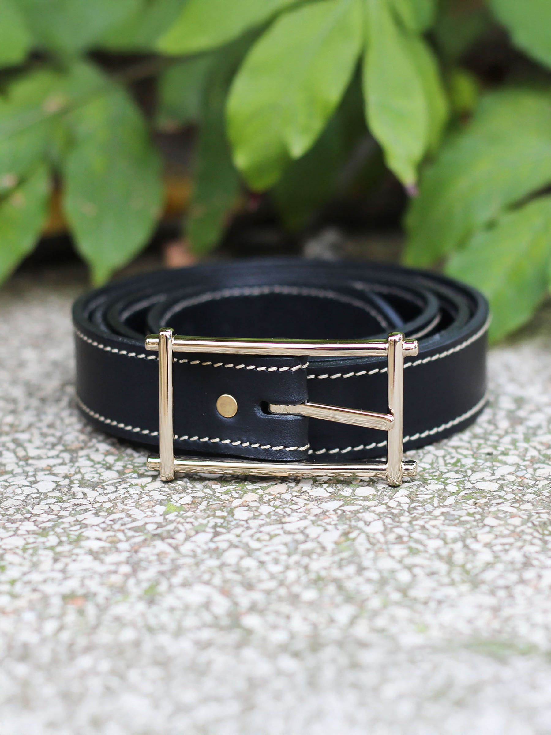 vue posée ceinture mademoiselle cuir noir jules jenn