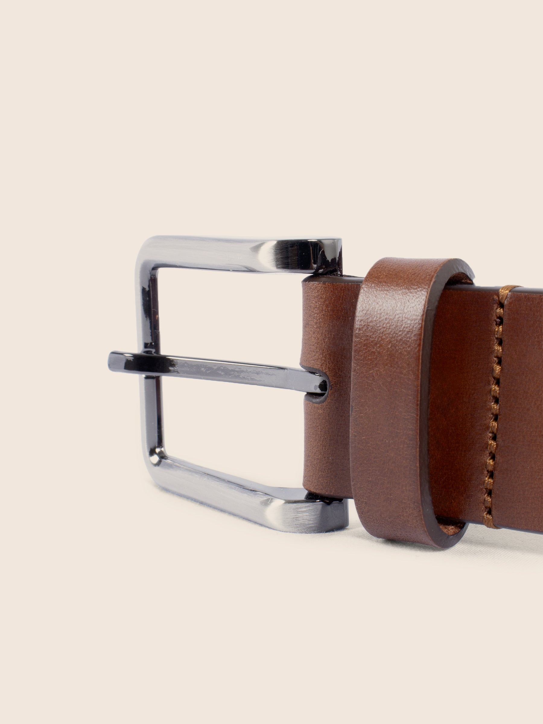 vue boucle ceinture cuir marron jules jenn