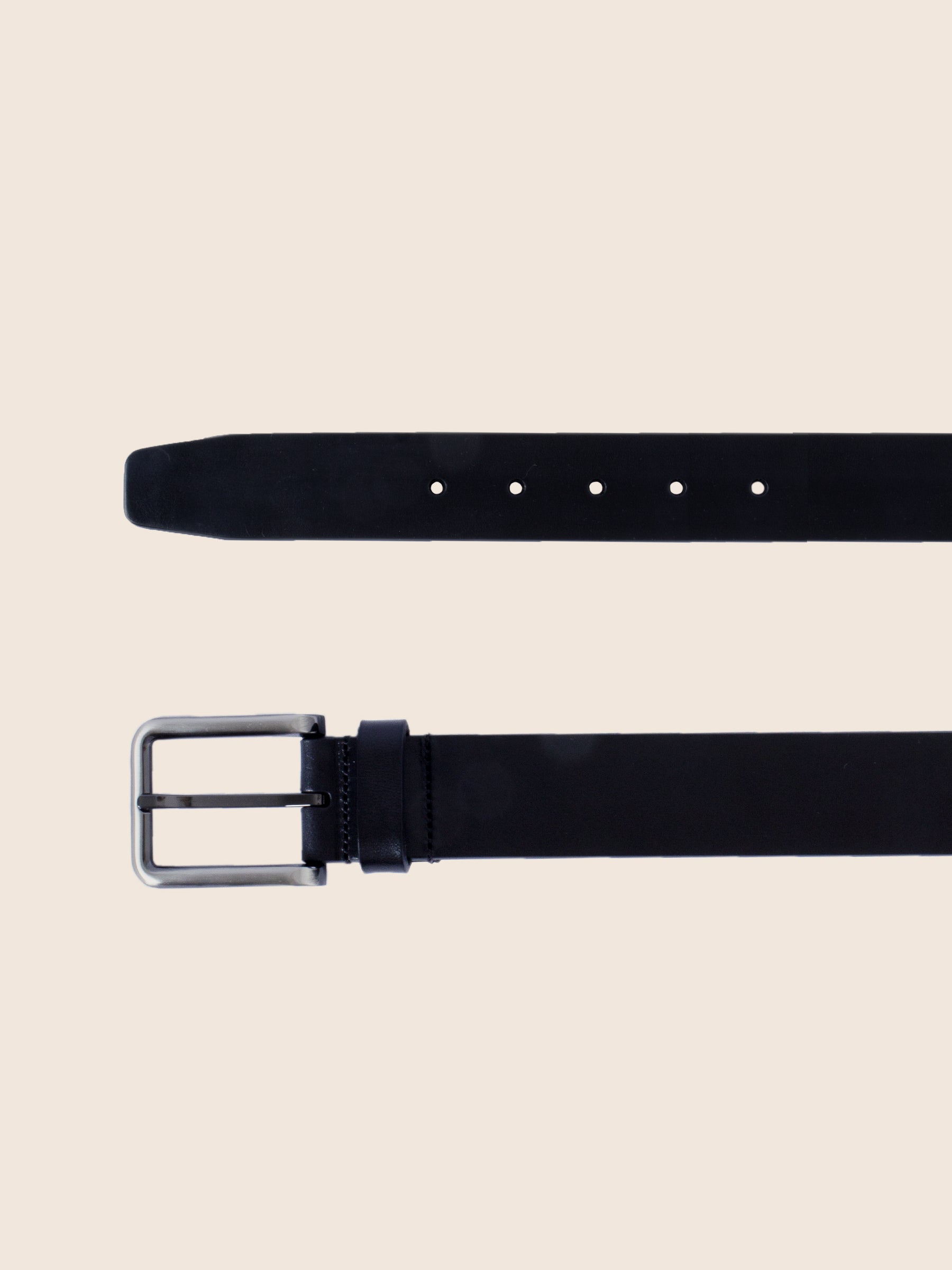 vue dessus ceinture cuir noir jules jenn