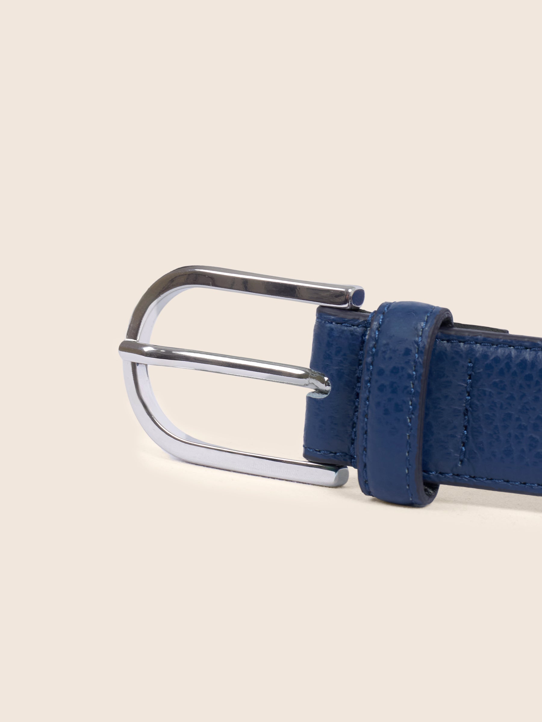 photo vue profil ceinture oscar cuir grainé bleu jules jenn
