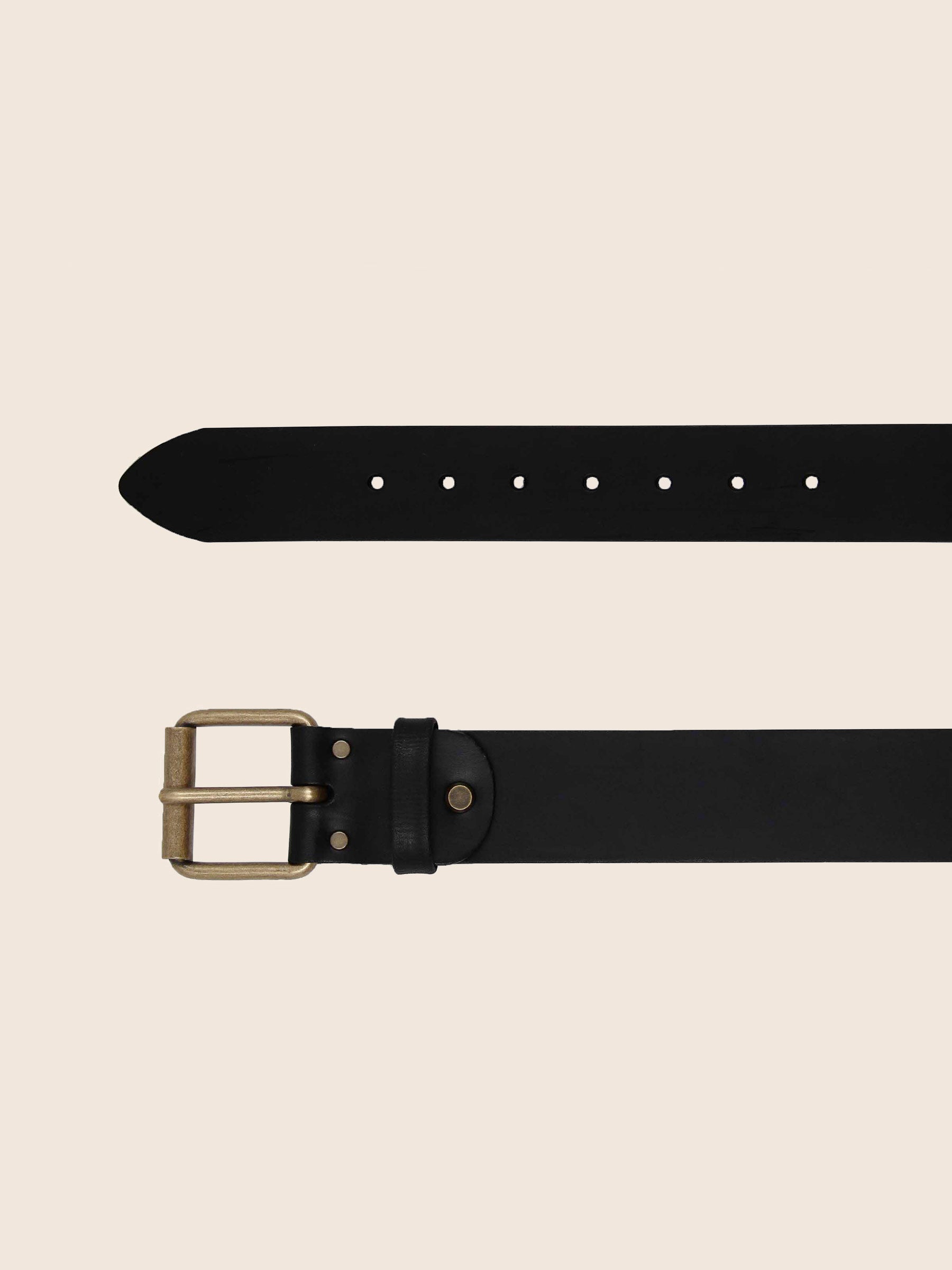 vue dessus ceinture week-end cuir noir jules jenn