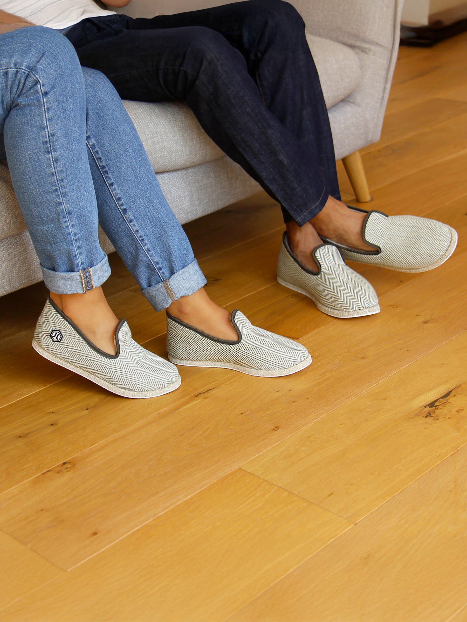 vue portée charentaises blanc kaki jules jenn