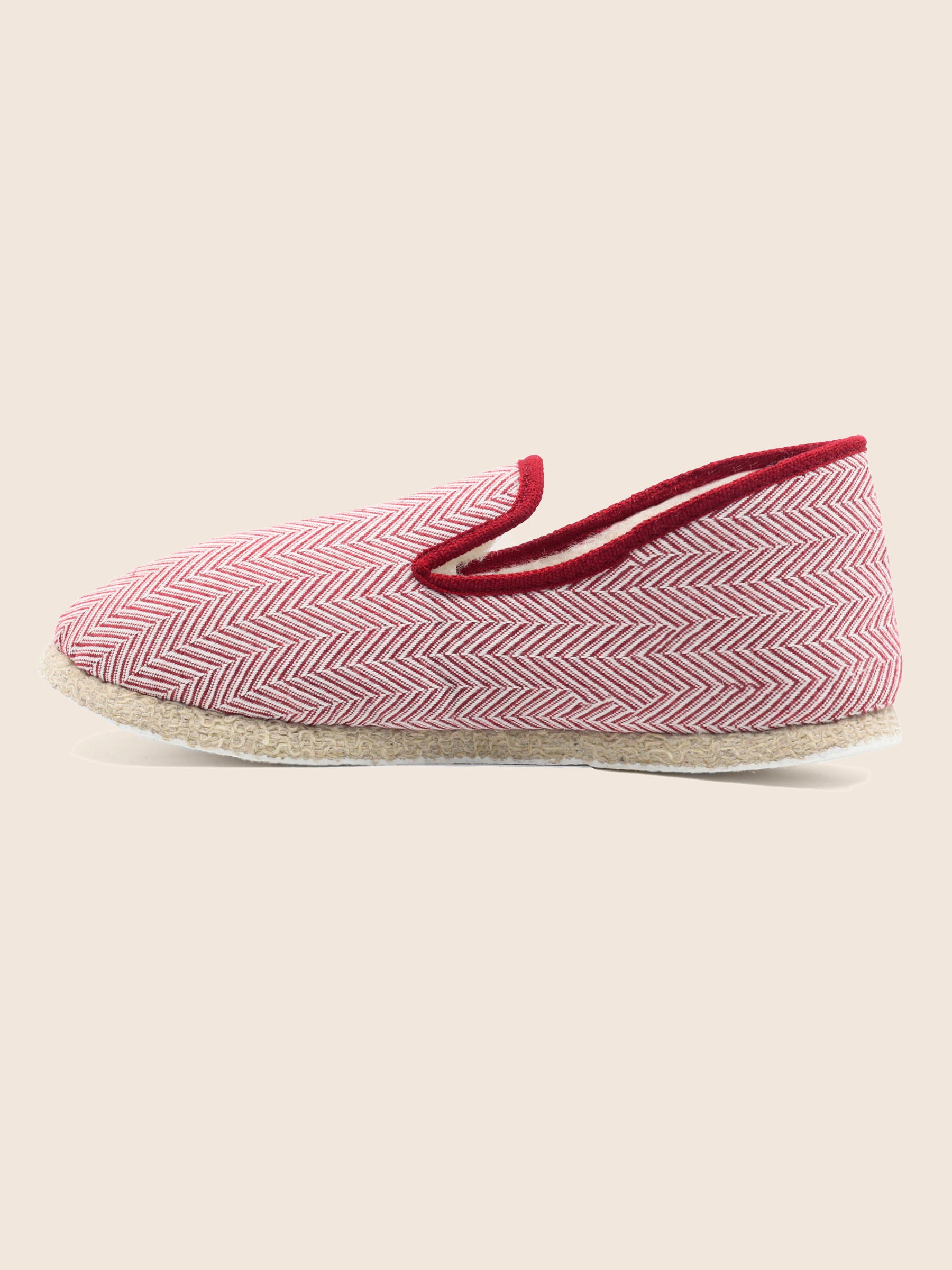 vue intérieure charentaises blanc rouge jules jenn