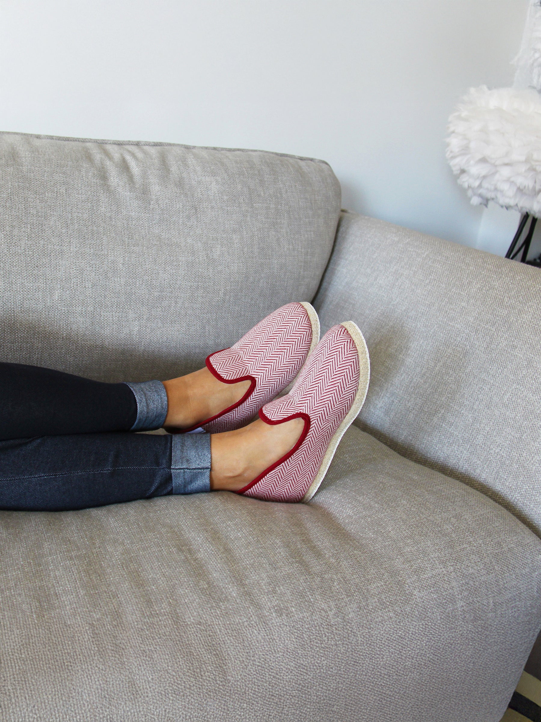 vue portée charentaises blanc rouge jules jenn