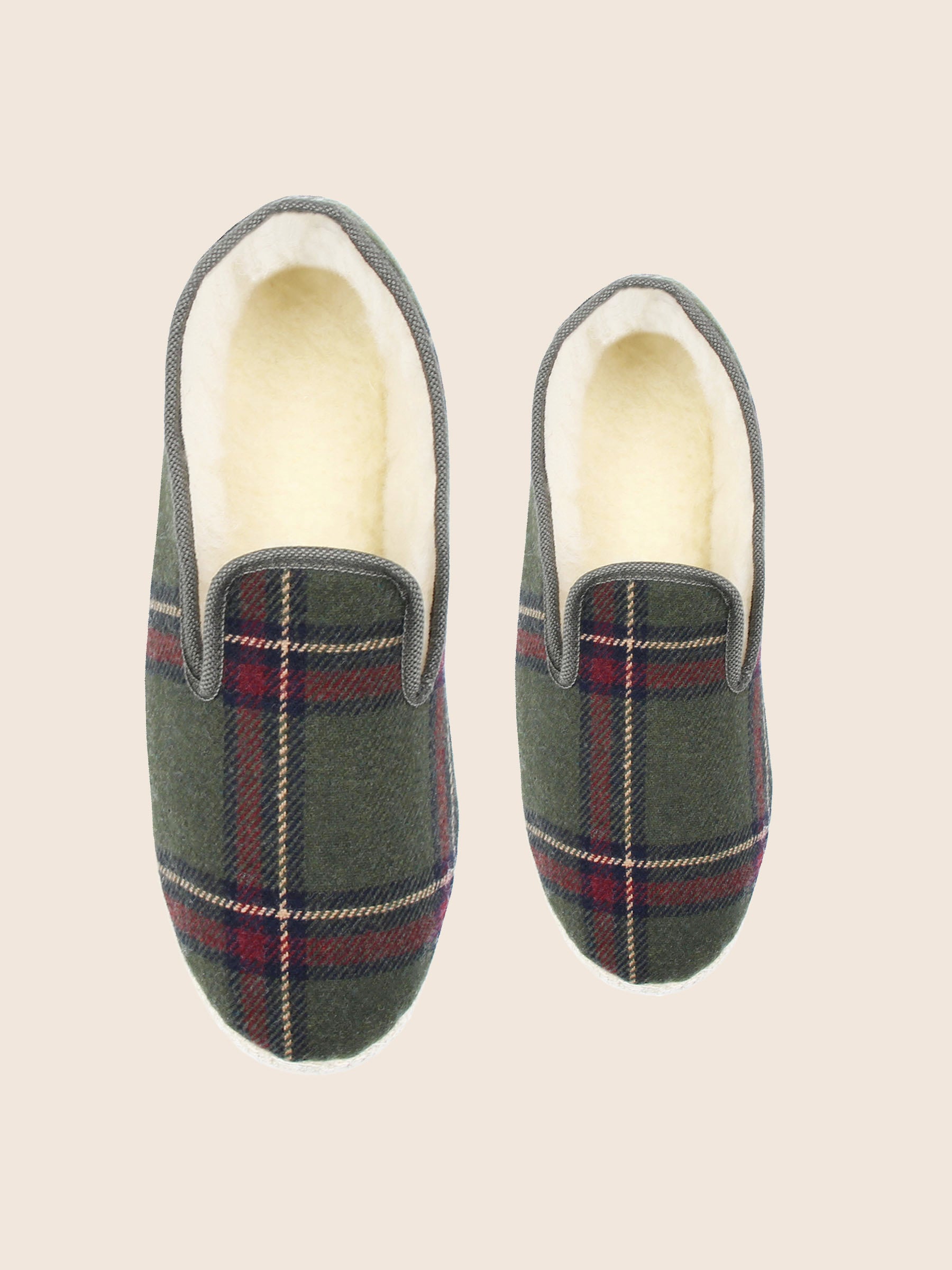 vue dessus charentaises kaki jules jenn